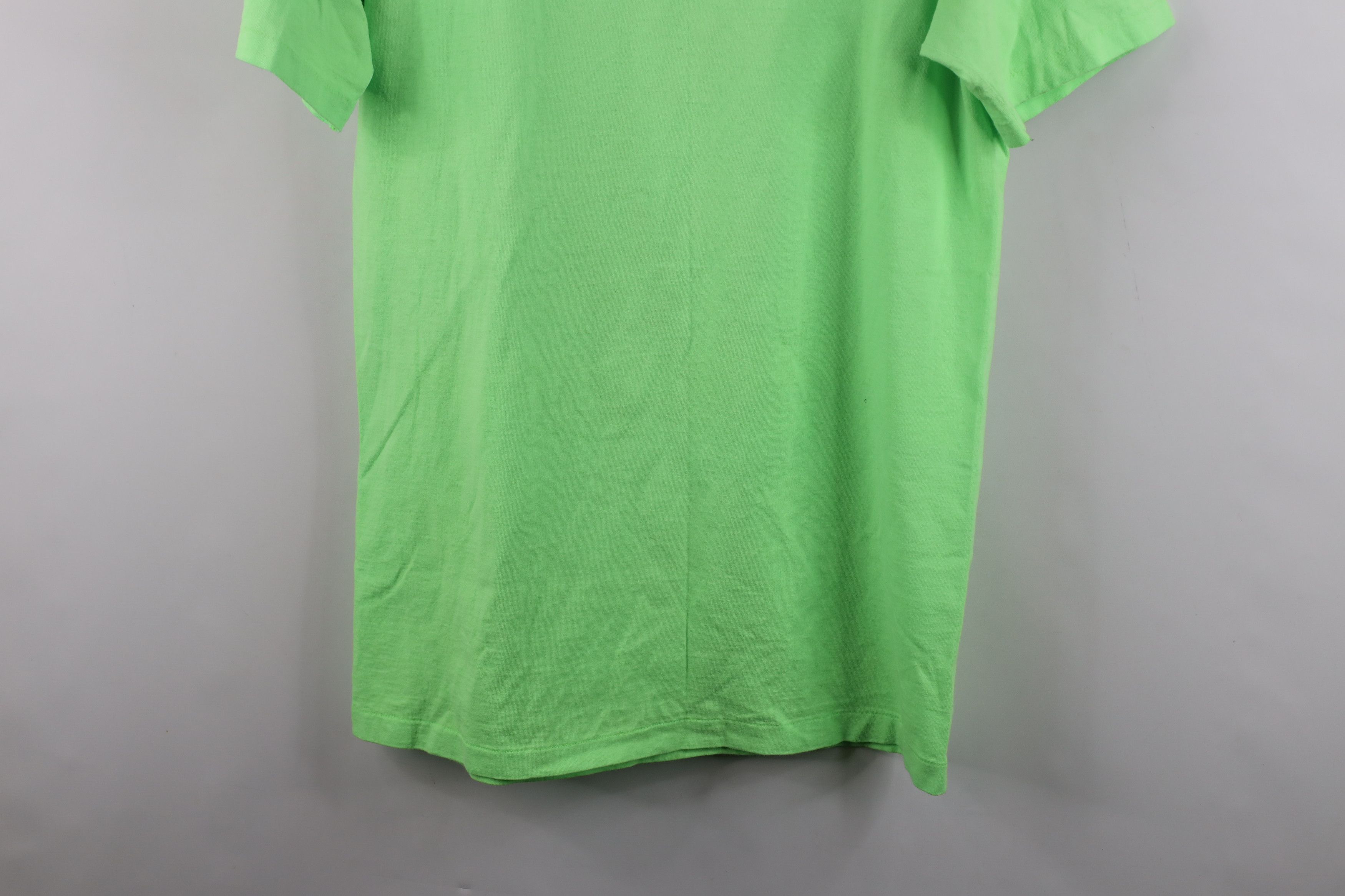 Vintage Vintage 90s Streetwear Art Blue Cow Graphics T-Shirt USA Size US L / EU 52-54 / 3 - 14 Thumbnail
