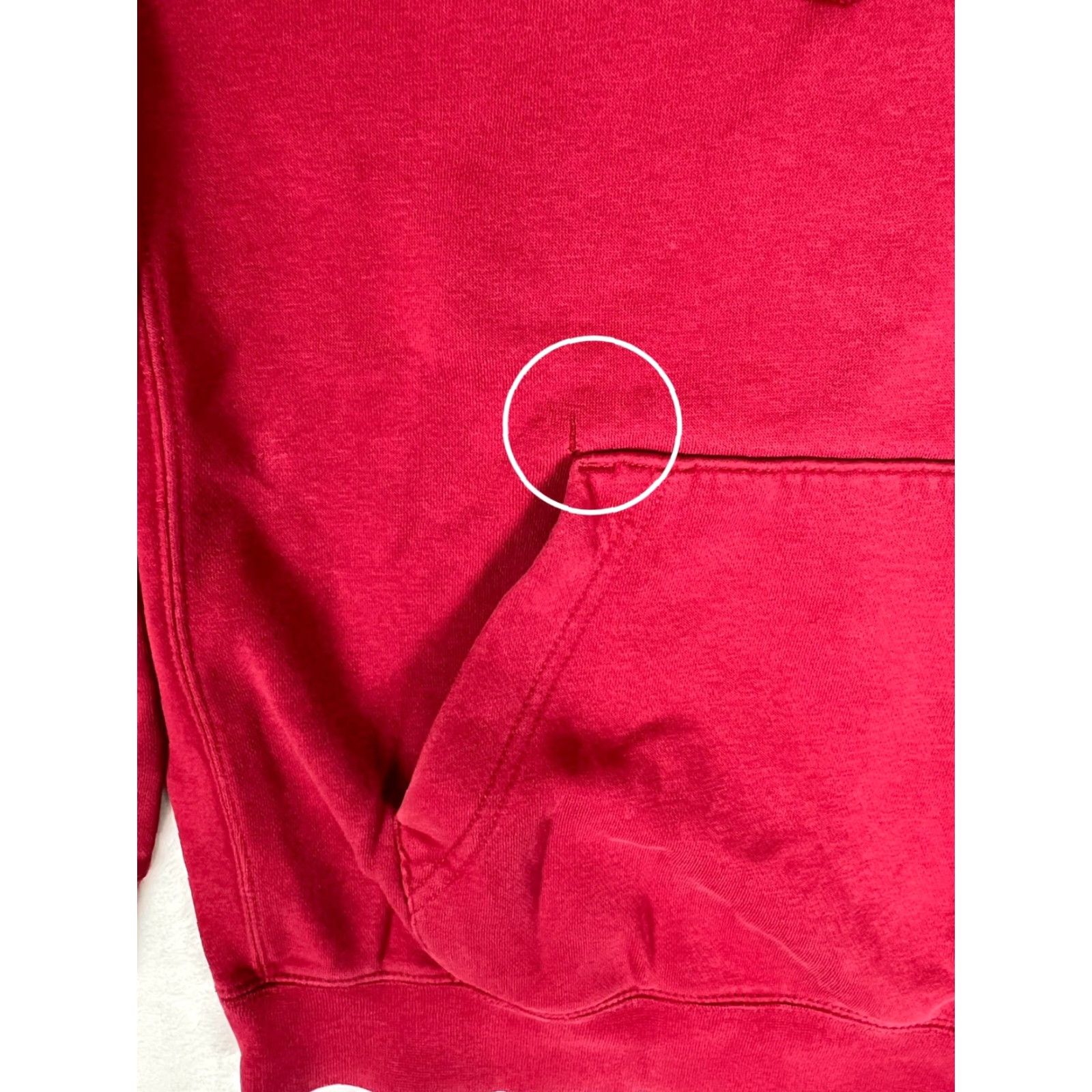 Nike VINTAGE Nike Red Pullover Hoodie Sweatshirt Size Large Y2K Embroidered Swoosh Size US L / EU 52-54 / 3 - 3 Thumbnail