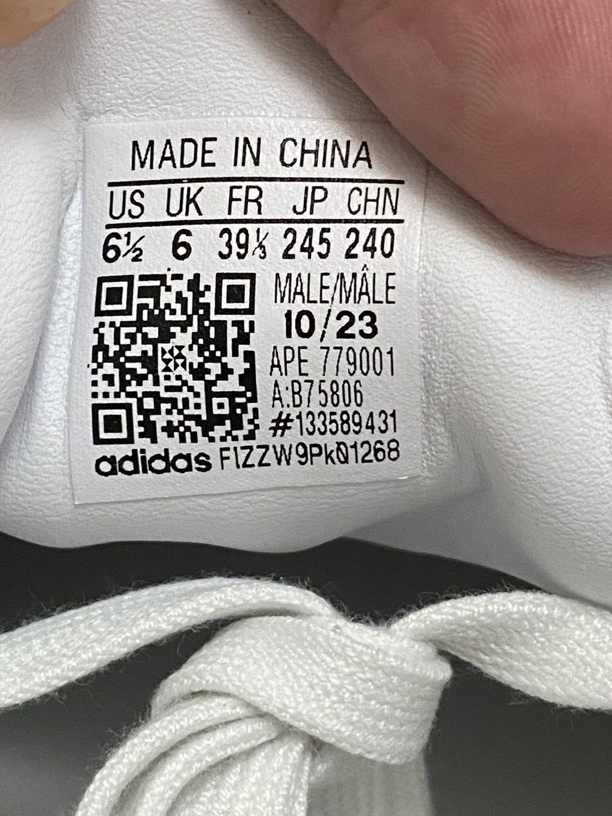 Adidas Size 6.5M / 7.5W - adidas Samba OG Cloud White Black Size US 6.5 / EU 39-40 - 7 Thumbnail