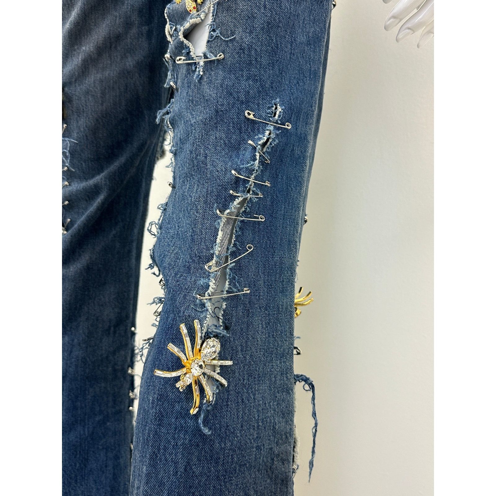 Dolce & Gabbana S/S 2001 Dolce & Gabbana safety pin punk jeans with broches Size 27" / US 4 / IT 40 - 13 Thumbnail