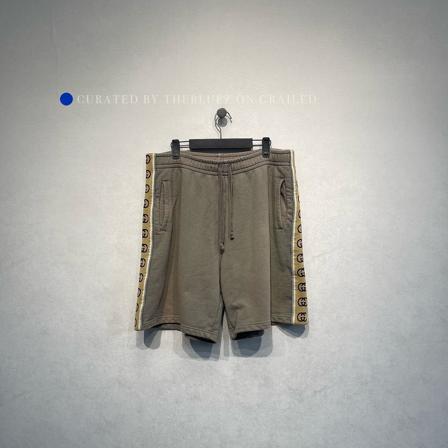 Gucci Logo Trim Sweatshorts in Brown Size US 38 / EU 54 - 1 Thumbnail