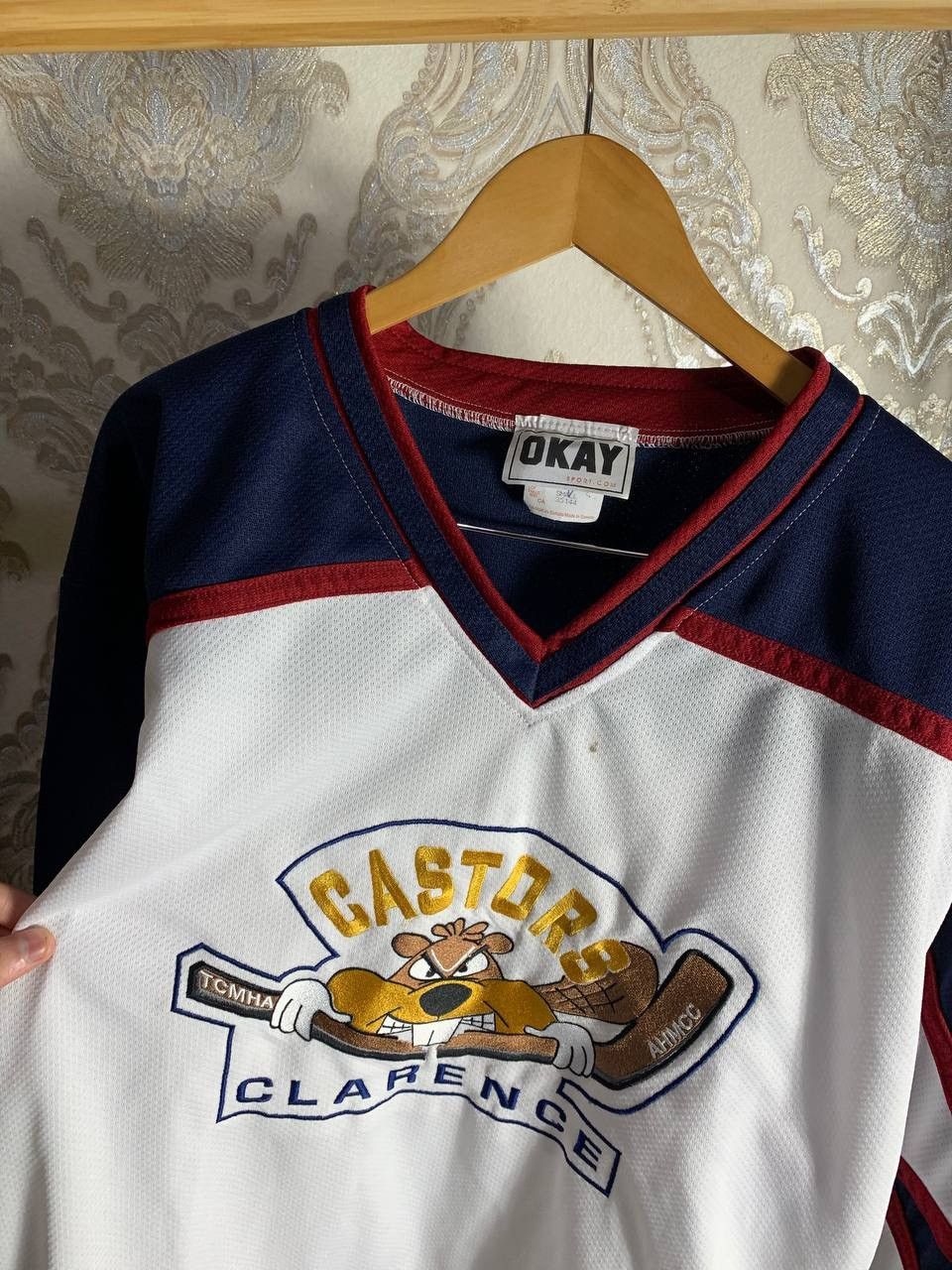 Vintage VERY RARE CCM OKAY RETRO HOCKEY JERSEY CANADA CASTORS 90s Size US S / EU 44-46 / 1 - 3 Thumbnail