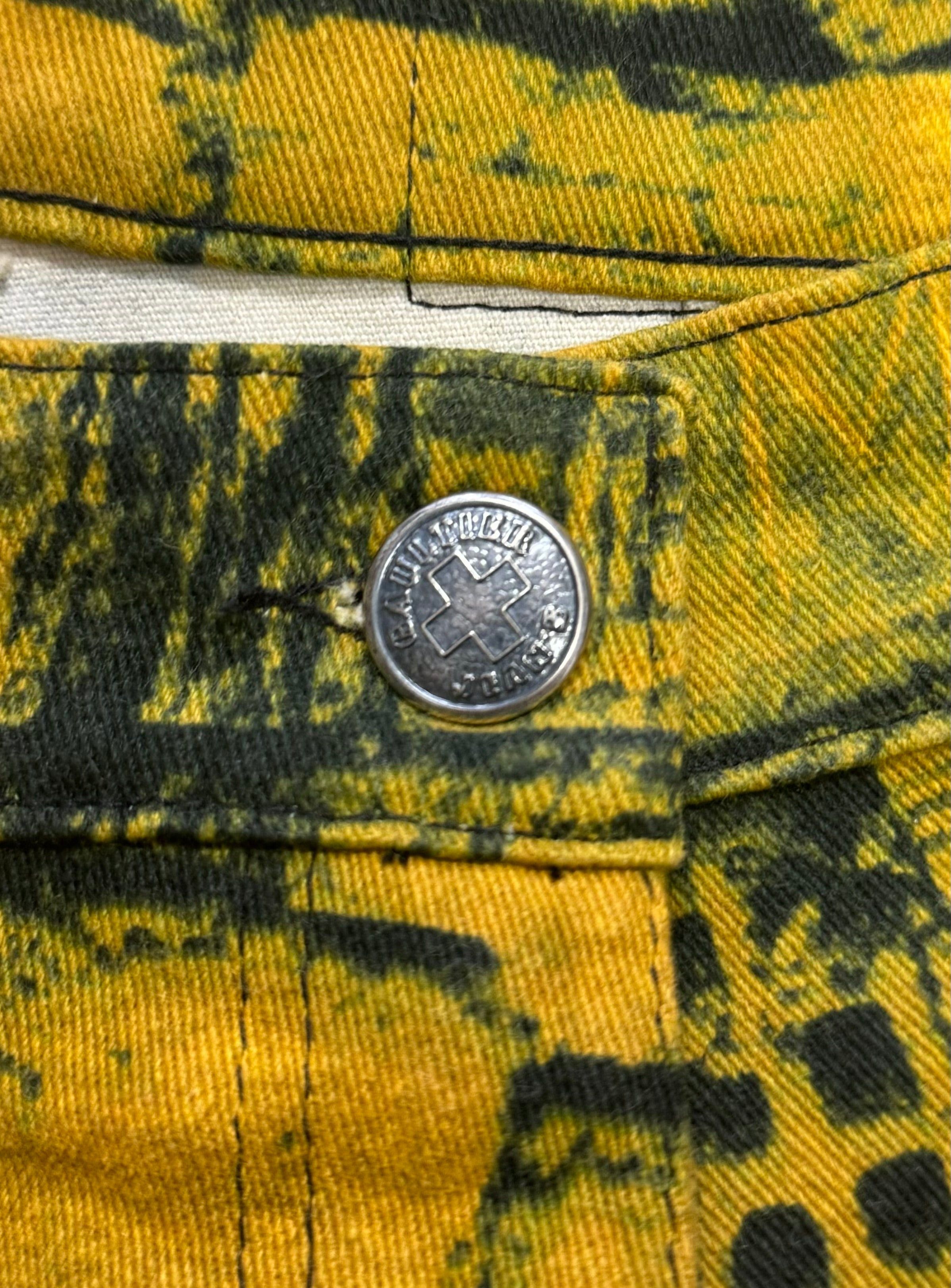 Jean Paul Gaultier AW1997 Jean Paul Gaultier ‘Fight Racism’ Denim Mini Skirt Size 26" / US 2 / IT 38 - 3 Thumbnail