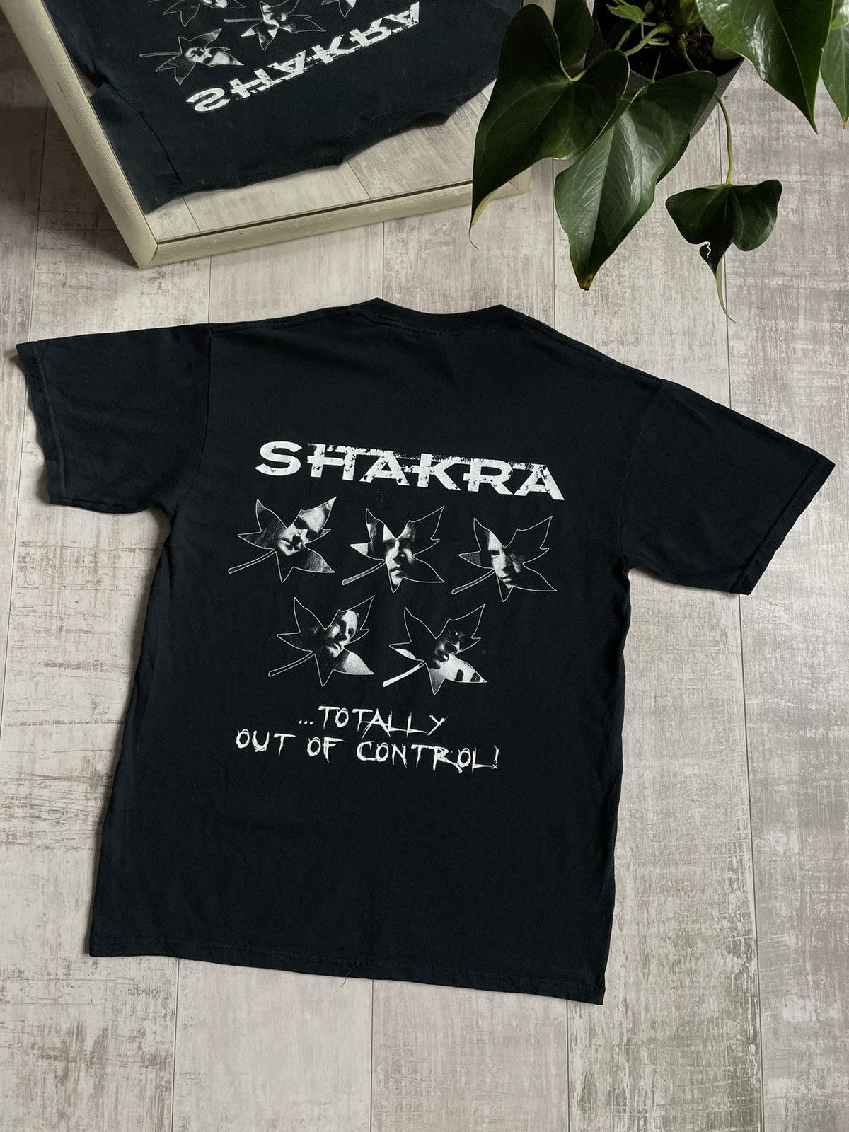Band Tees Vintage Shakra 00’s Band Tees Hard Rock RARE Size US M / EU 48-50 / 2 - 1 Thumbnail