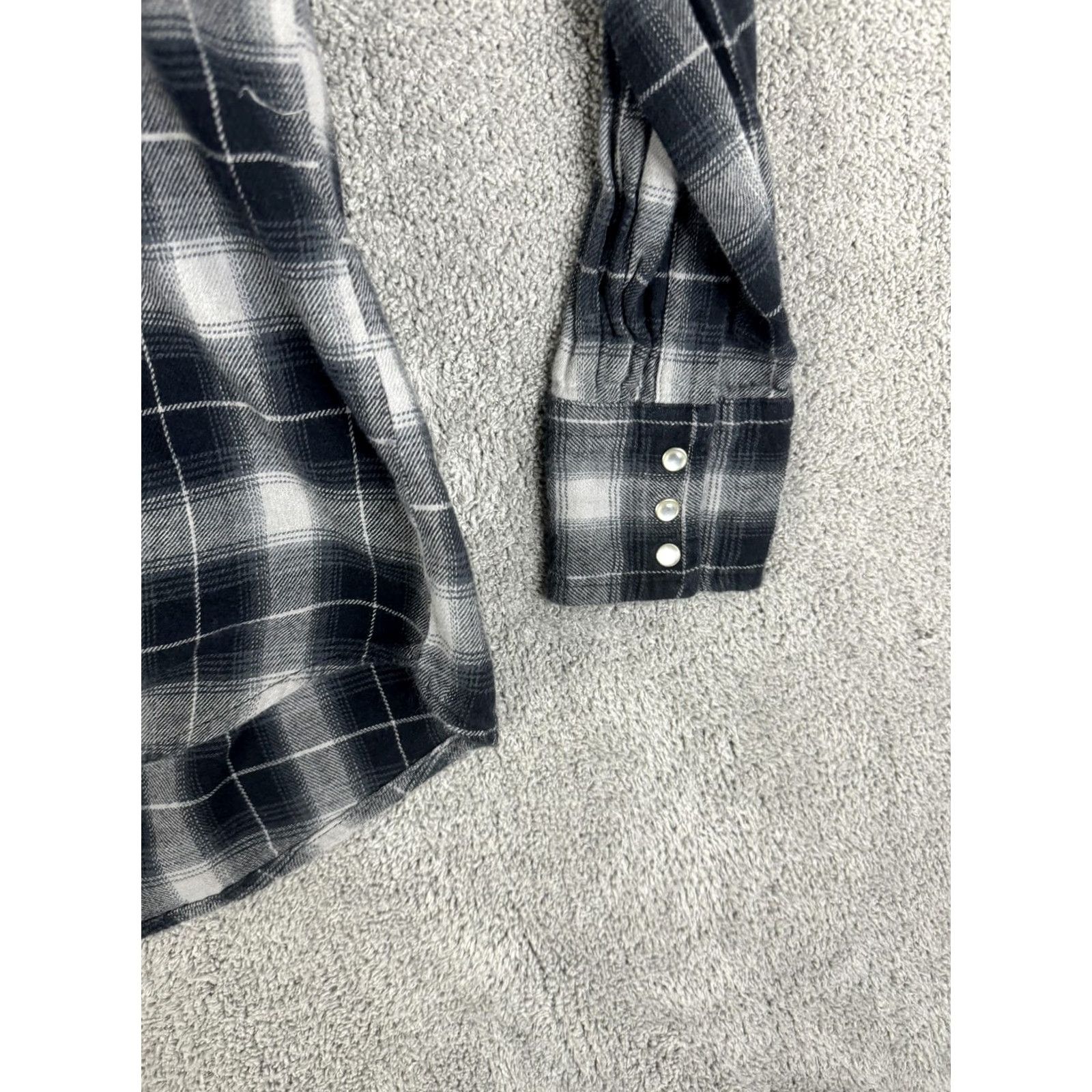 Wrangler Wrangler Shirt Mens Medium Gray Black Plaid Wrancher Western Snap Flannel Size US M / EU 48-50 / 2 - 3 Thumbnail