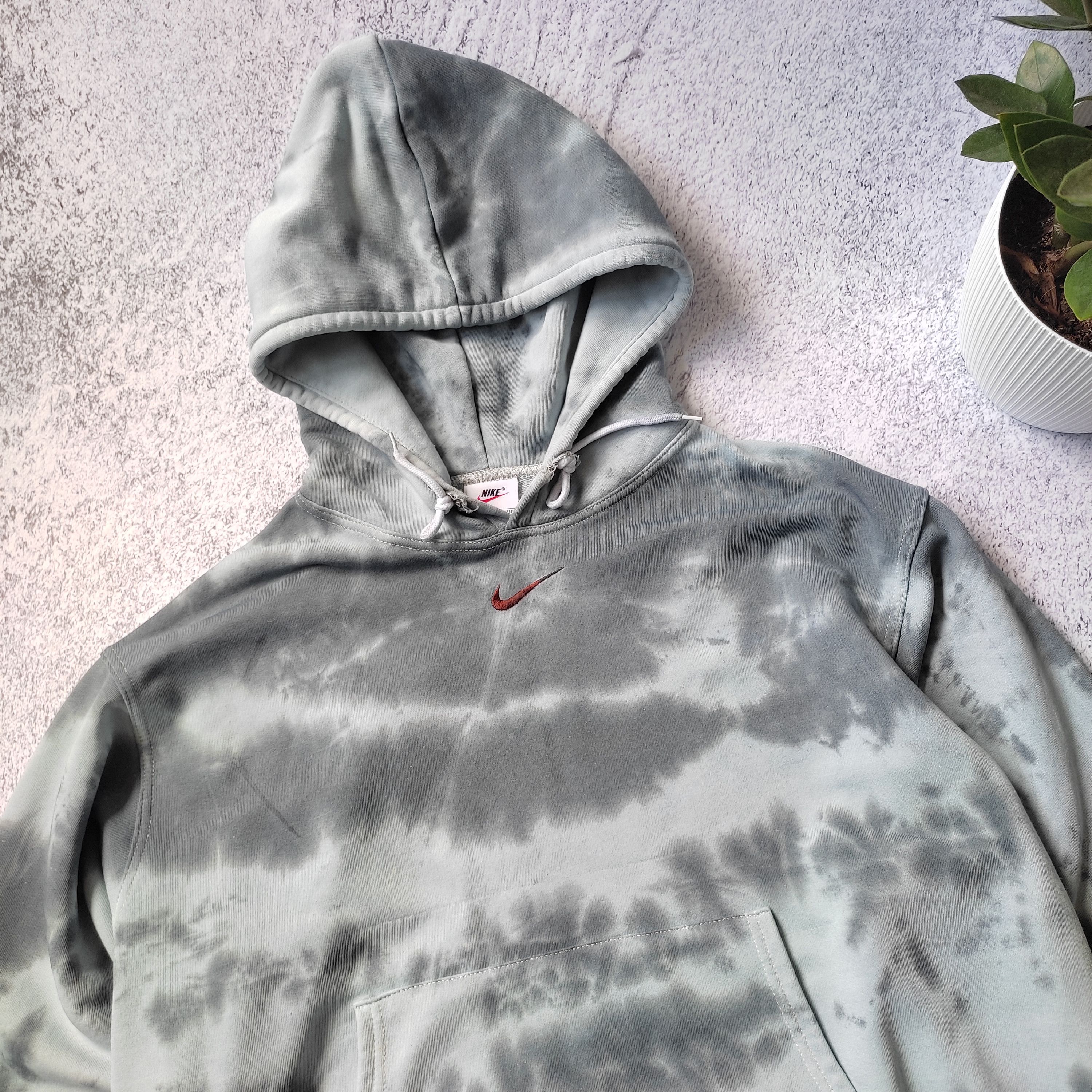 Grey tie dye nike hoodie hotsell