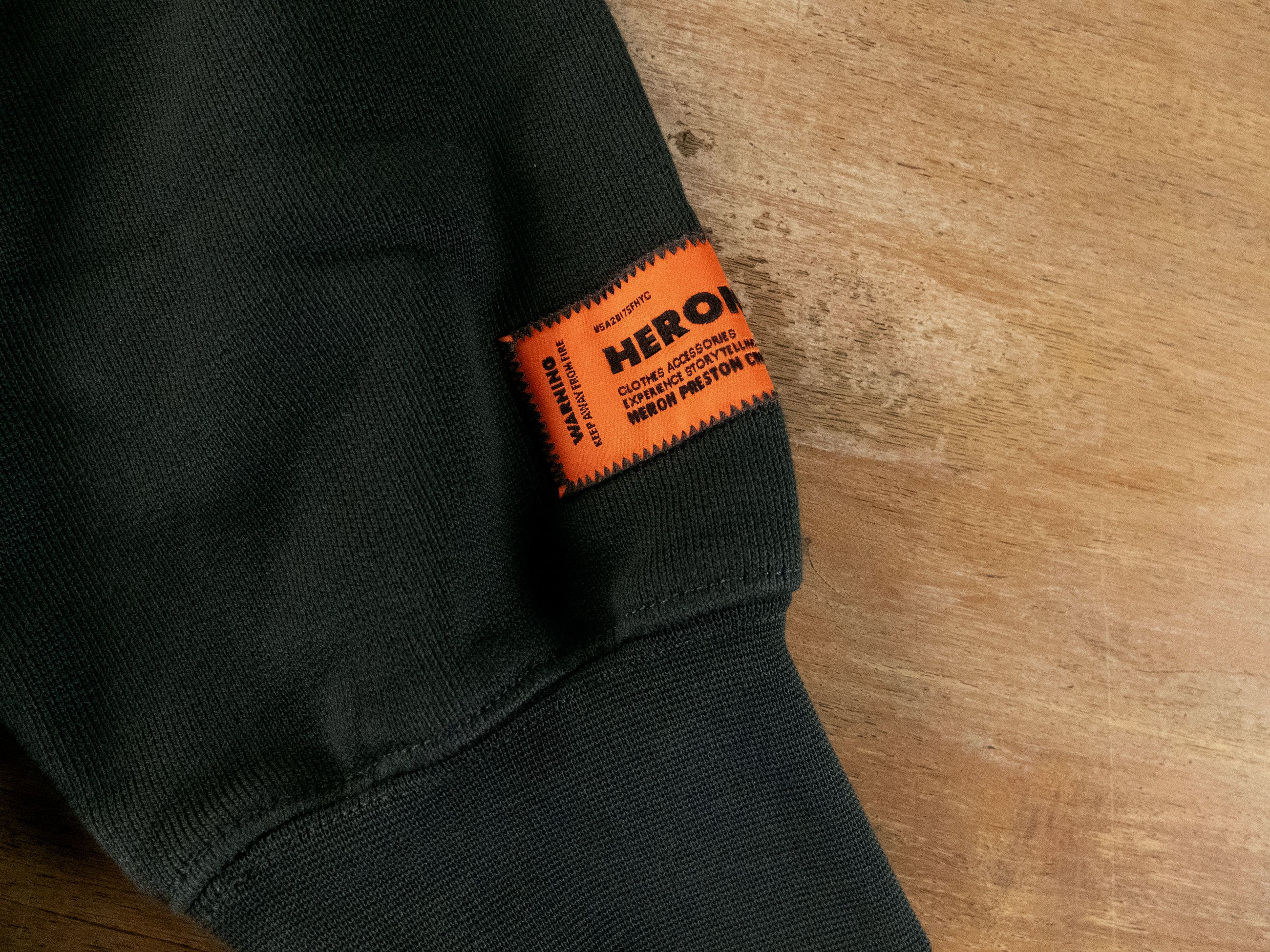 Heron Preston HERON PRESTON green Burn logo print sweatshirt Medium Size US M / EU 48-50 / 2 - 9 Thumbnail