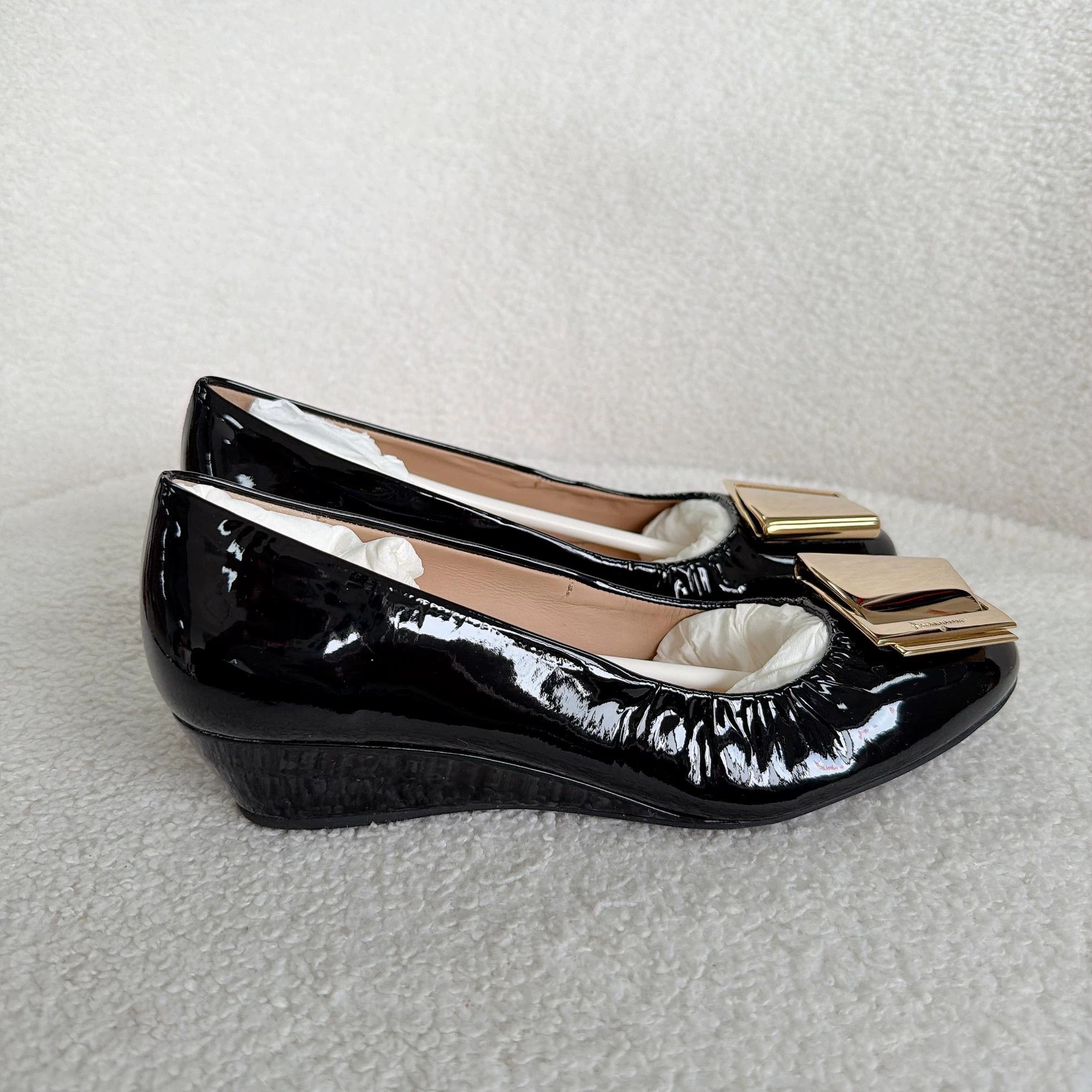 Salvatore Ferragamo Ferragamo Black Patent Leather Pumps Size 6 Size US 6 / IT 36 - 3 Thumbnail