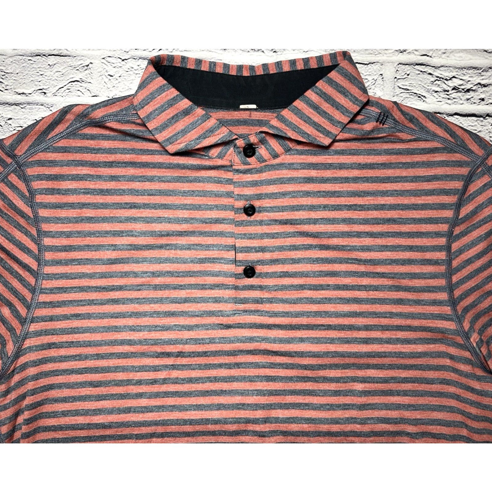 Lululemon NICE! Lululemon Polo Mens Striped Performance Short Sleeve Shirt L, Athletic, Gray, Polyester Spandex, Polo, Activewear, Golf, Shirt, Mens Size US L / EU 52-54 / 3 - 2 Thumbnail