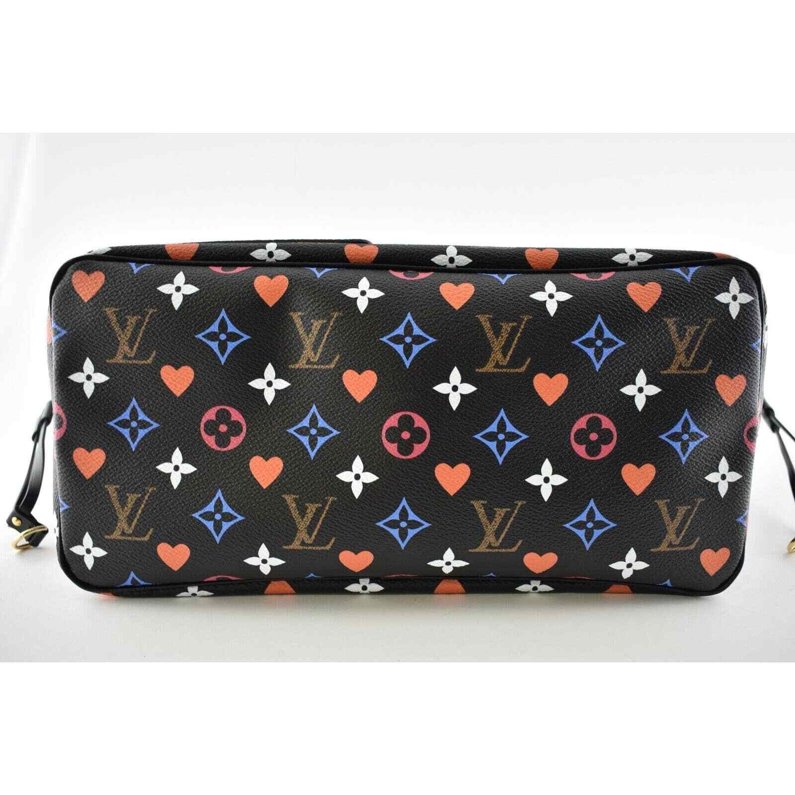 Louis Vuitton Louis Vuitton Black Red Heart Tote Top Handle Shoulder Bag Size ONE SIZE - 12 Thumbnail