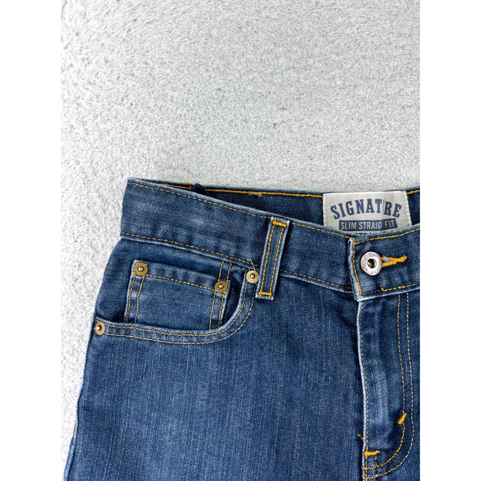 Levi's Levis Shorts Womens 14 Blue Denim Jean Distressed Cutoff Slim Fit Cotton 26x3 Size 36" / US 14 / IT 50 - 4 Thumbnail
