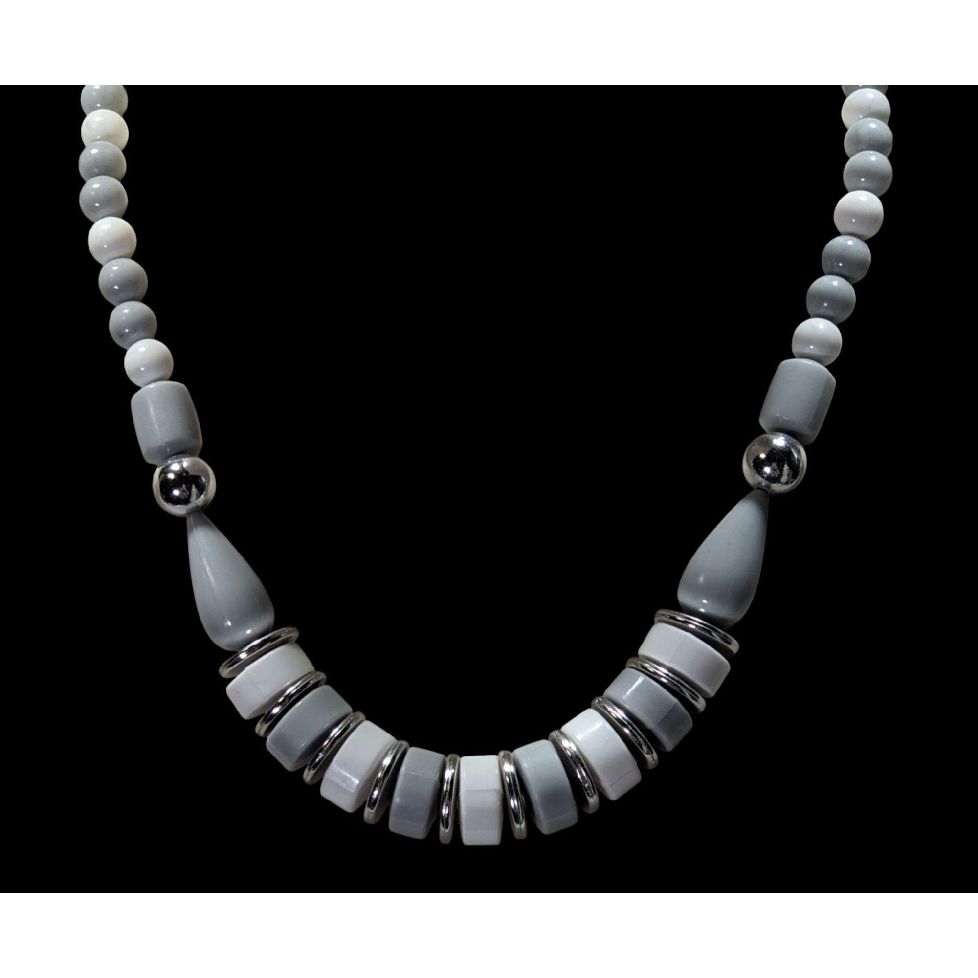 Other Vintage Mod Grey White And Silver Tone Beaded Necklace Size ONE SIZE - 3 Thumbnail