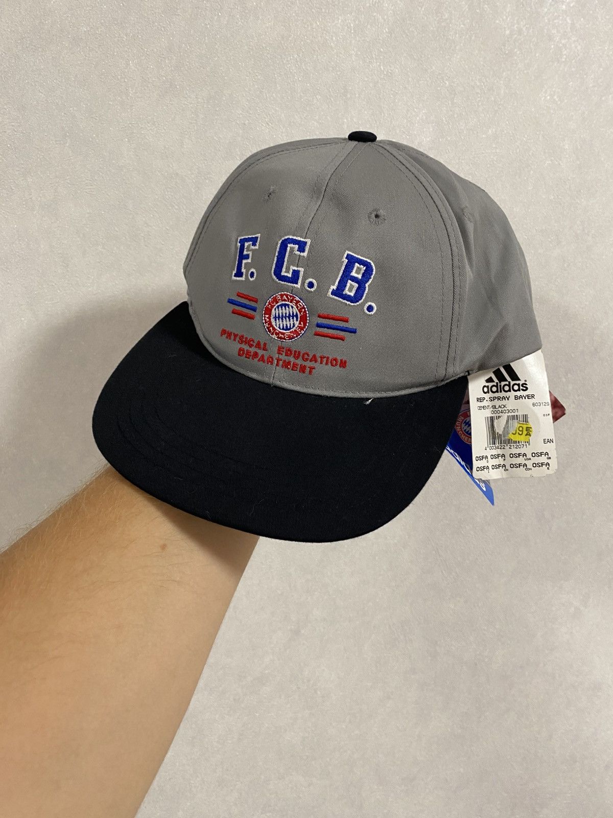 Adidas Adidas Bayern Munich Vintage Cap NWT 90’s Y2K F.C.B. Size ONE SIZE - 1 Thumbnail