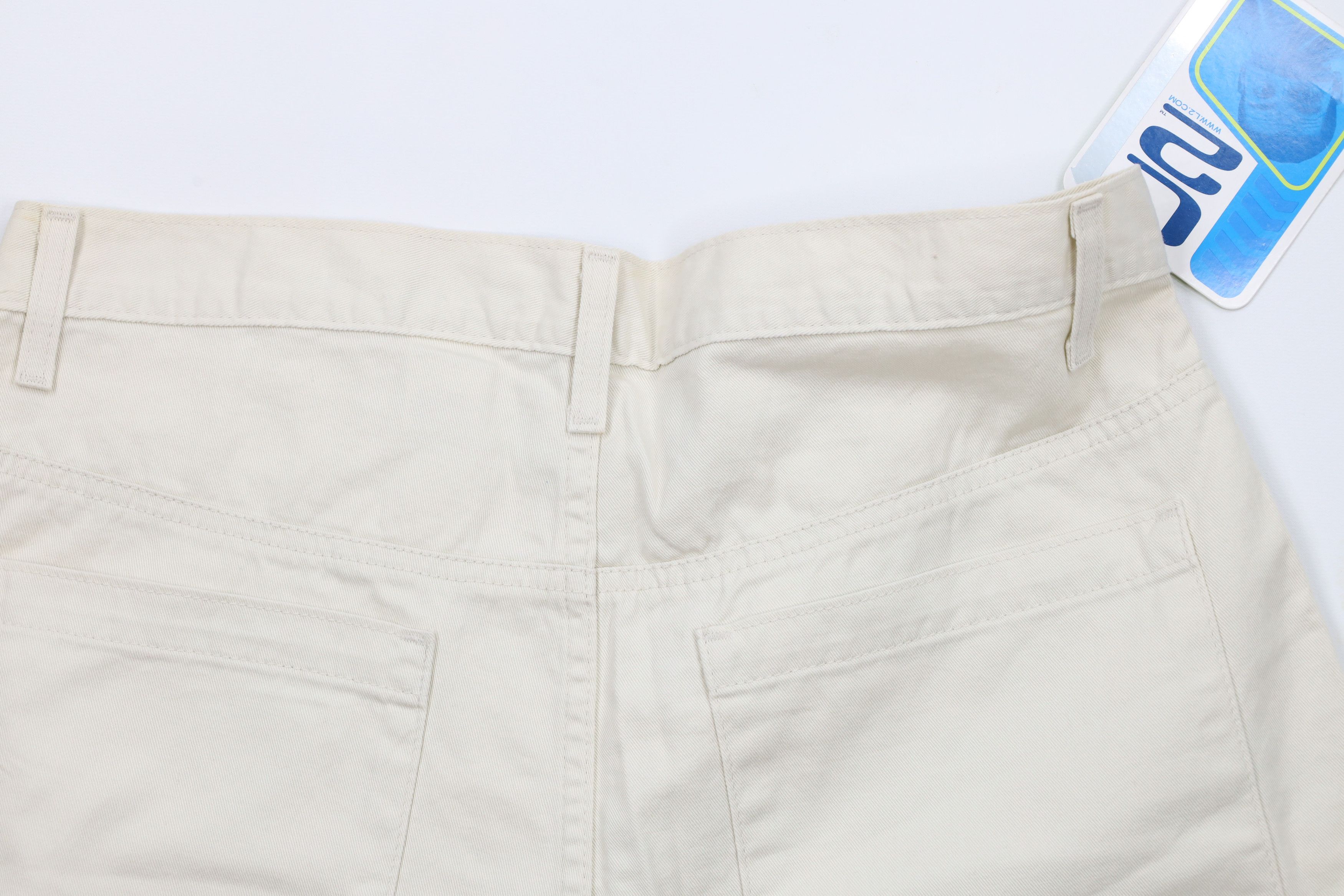 Levi's × Vintage Deadstock Vintage Y2K 2000 Levis L2 Shorts Beige Cotton Size US 34 / EU 50 - 9 Thumbnail