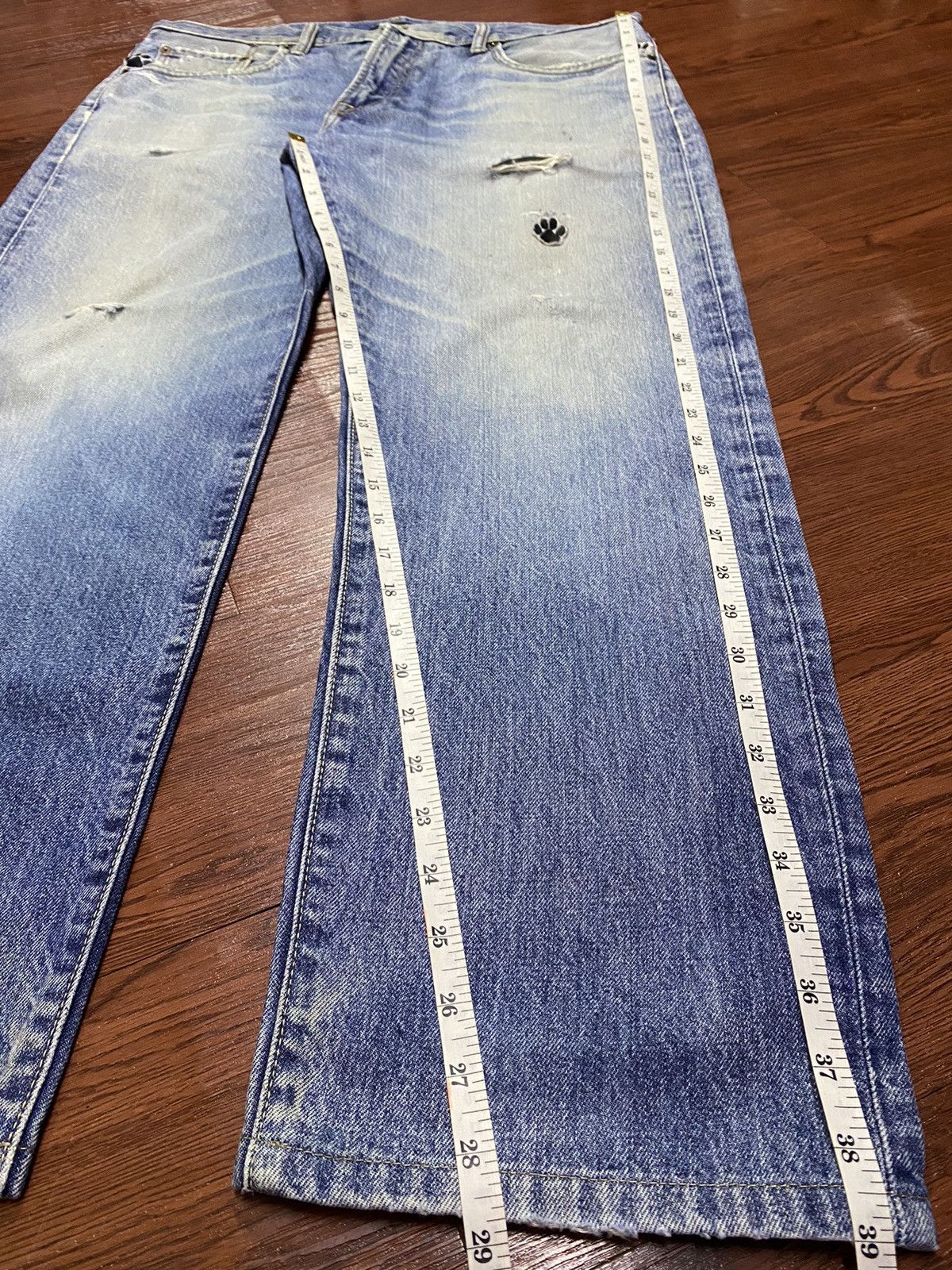 Japanese Brand Vintage Uniqlo Blue Wash Patched Distressed Loose Jeans Size US 36 / EU 52 - 18 Thumbnail