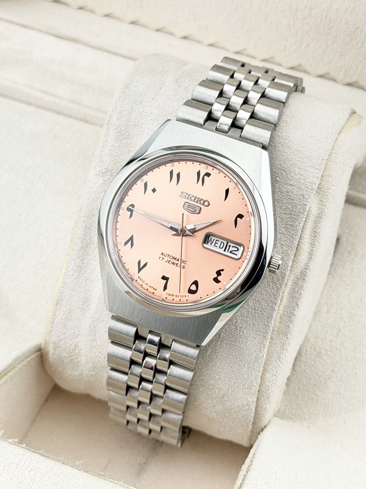 Seiko Vintage Seiko 5 Automatic Watch Salmon Arabic Dial Size 36 - 5 Thumbnail