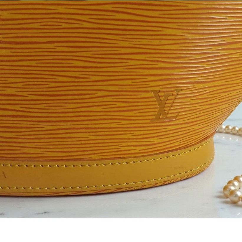 Louis Vuitton Louis Vuitton Epi Saint Jacques Handbag Yellow with Dust Bag Size ONE SIZE - 13 Thumbnail
