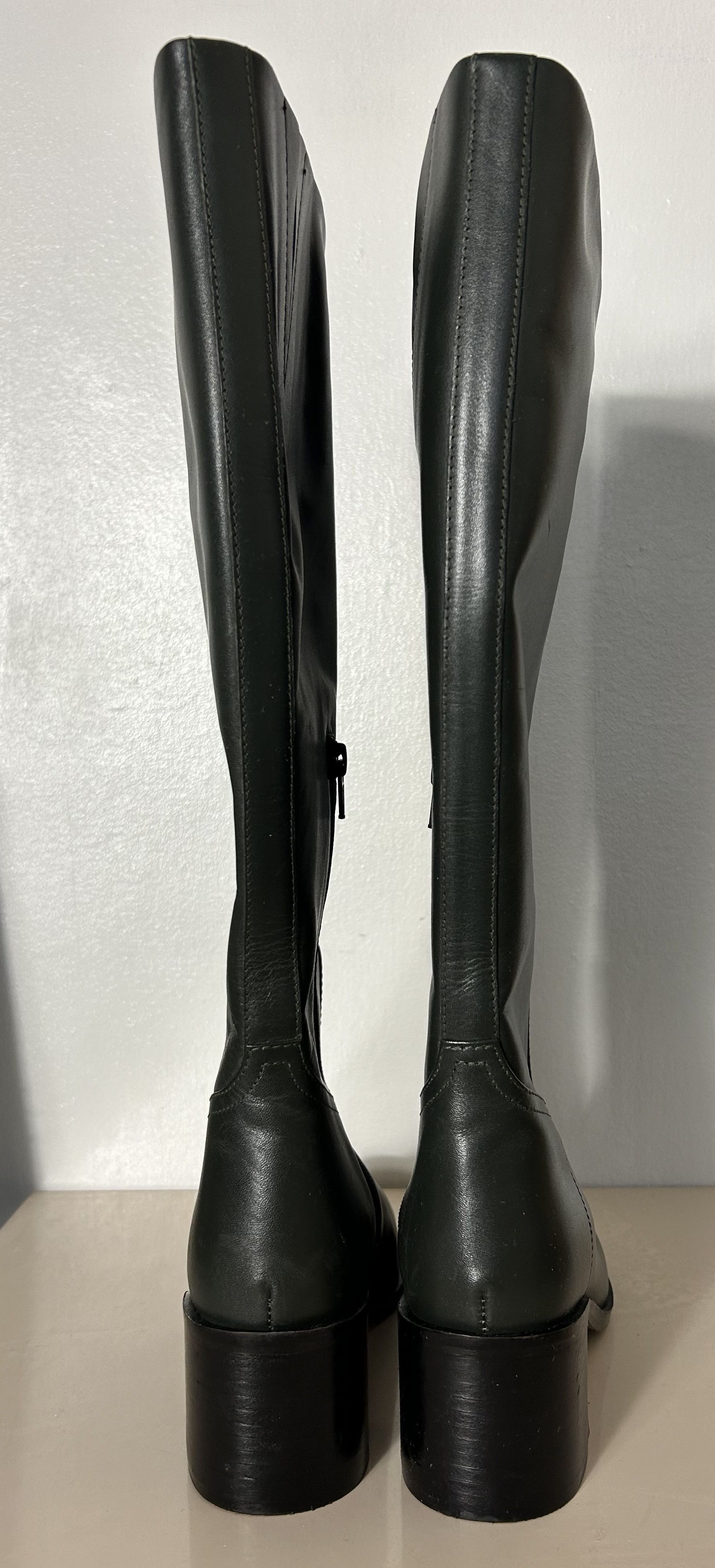 LK Bennett LK Bennett "Claude" Block Heel Leather Knee High Boots Size US 7 / IT 37 - 3 Thumbnail