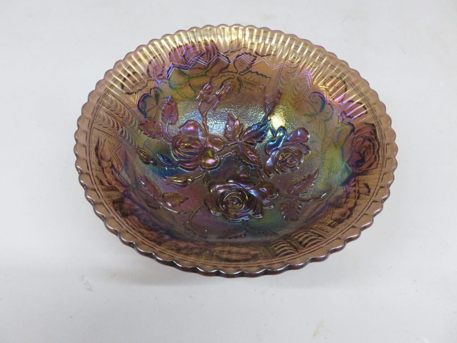 Fenton Vintage Fenton Green Carnival Glass Bowl with Flower Pattern Size ONE SIZE - 3 Thumbnail