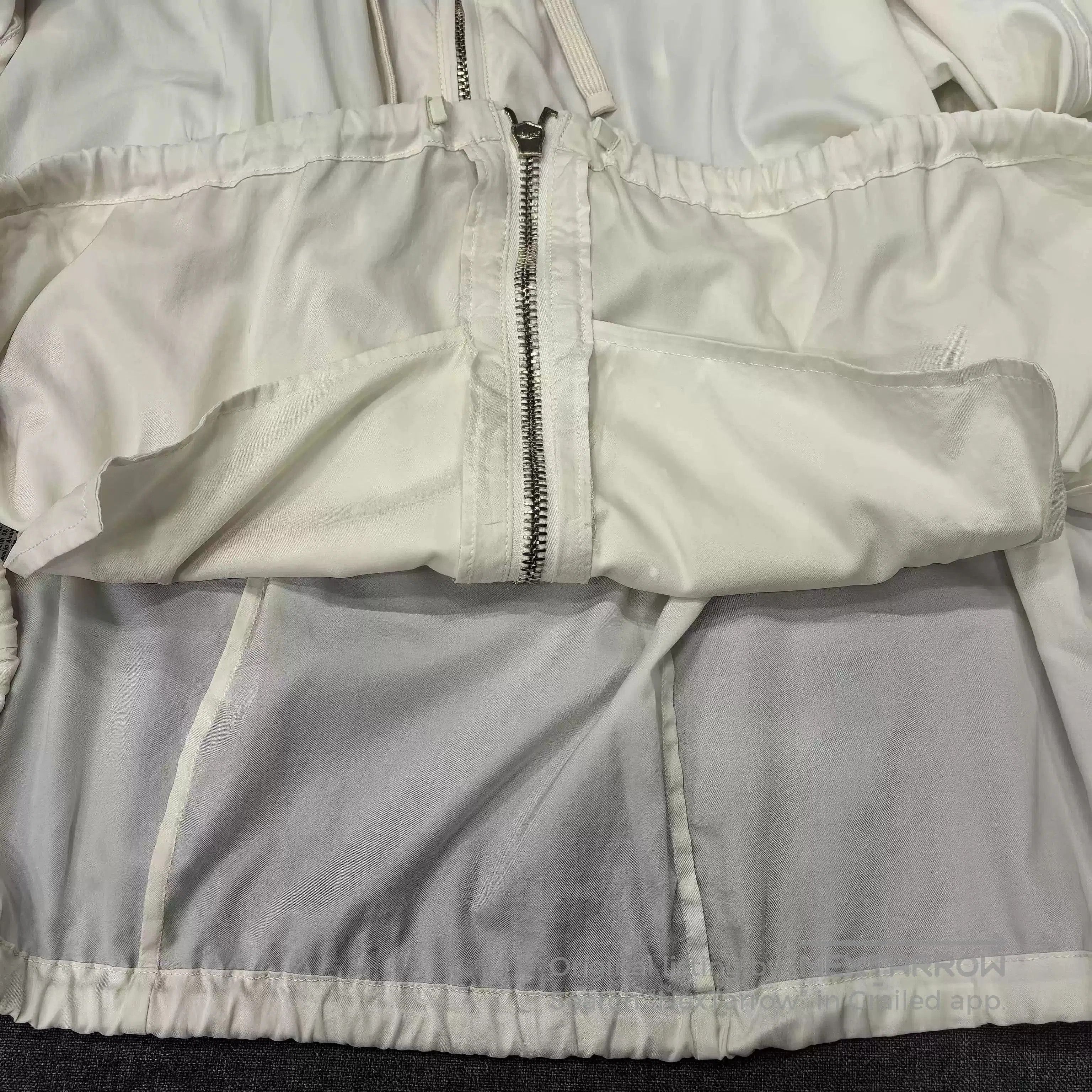 Miu Miu miumiu cream small logo jacket size 36. Size US S / EU 44-46 / 1 - 5 Thumbnail