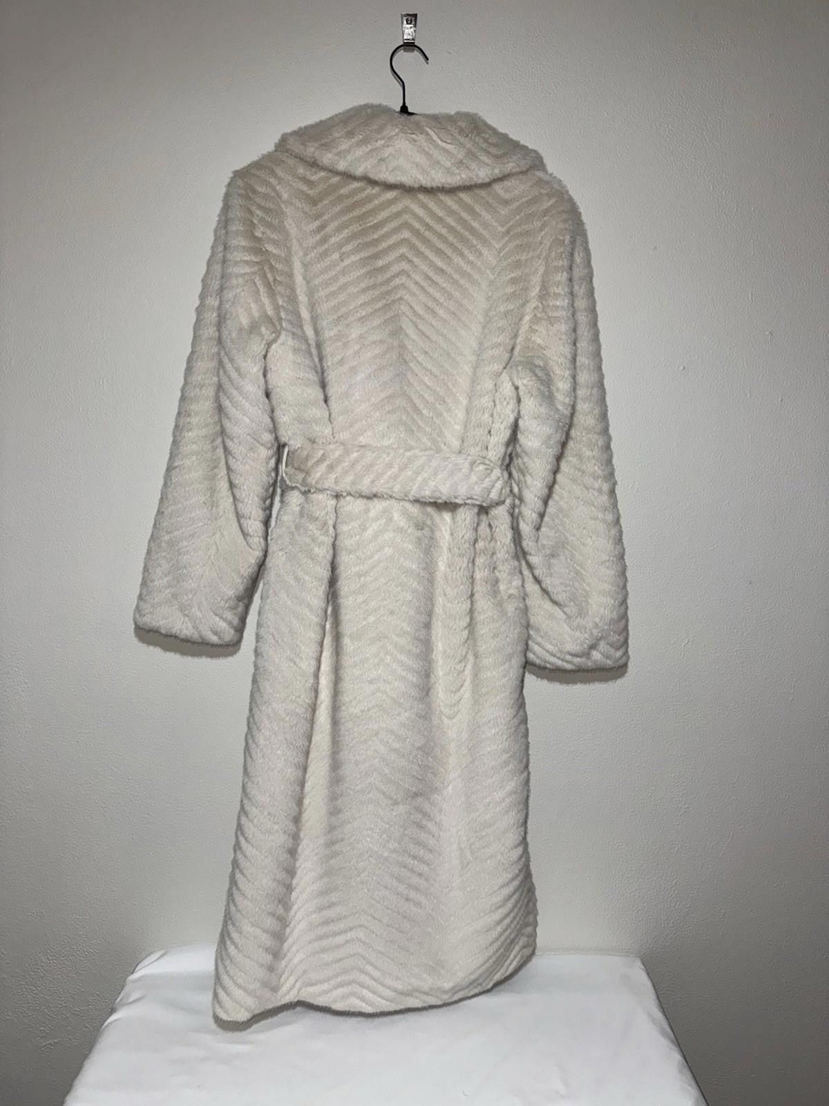 Georges Marciano $650 MARCIANO CLAIRE LONG FAUX FUR WOMENS COAT MEDIUM IVORY Size M / US 6-8 / IT 42-44 - 6 Thumbnail