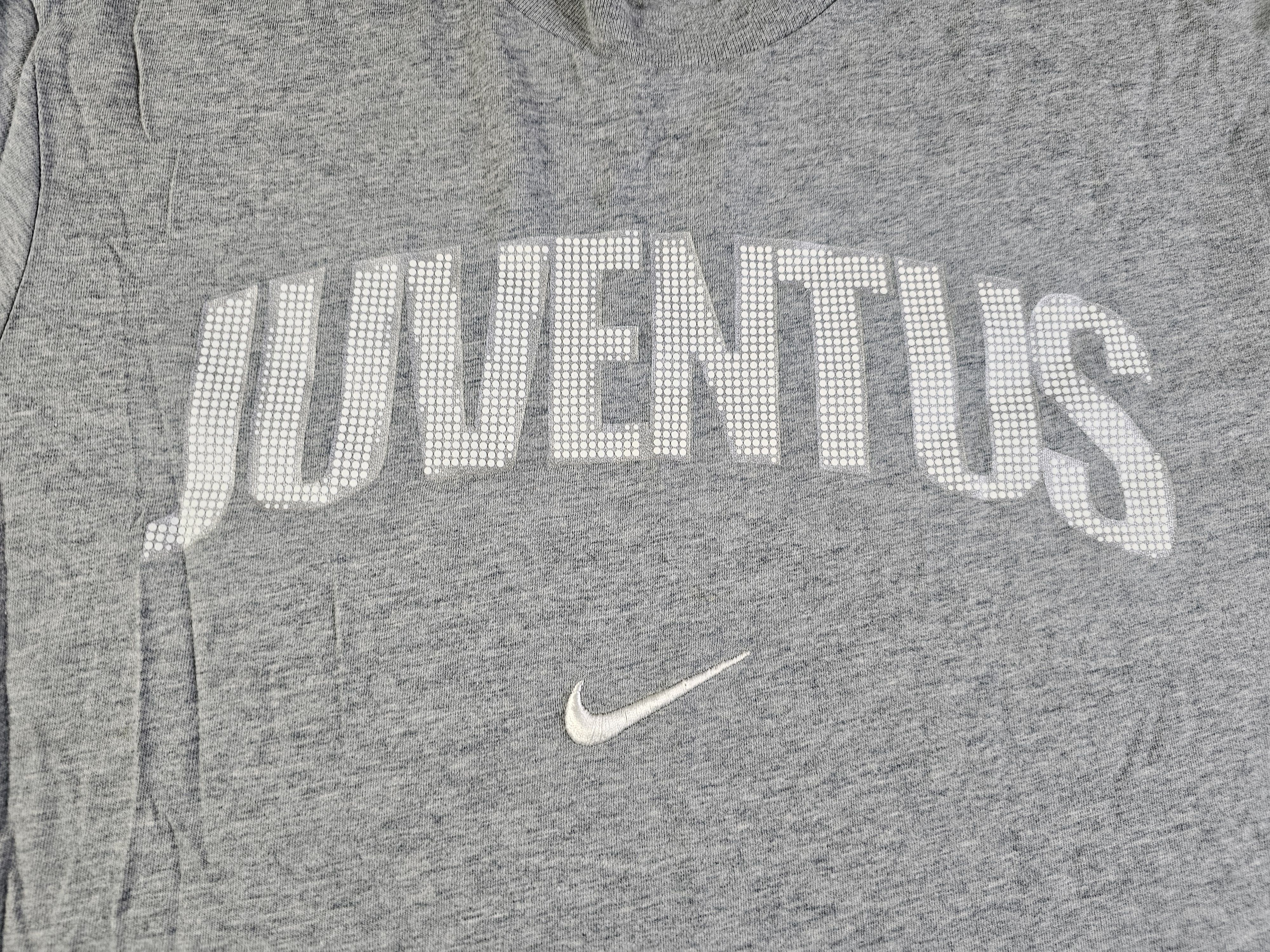 Nike Nike Juventus 2009/10 Serie A Graphic Logo Tee Gray Men M Size US M / EU 48-50 / 2 - 3 Thumbnail