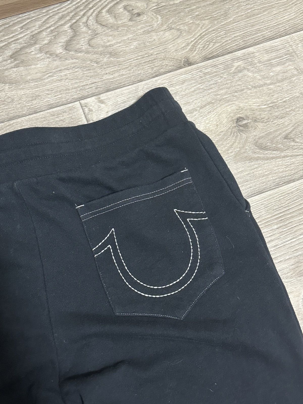True Religion True Religion Black Sweatpants Size US 33 - 6 Thumbnail