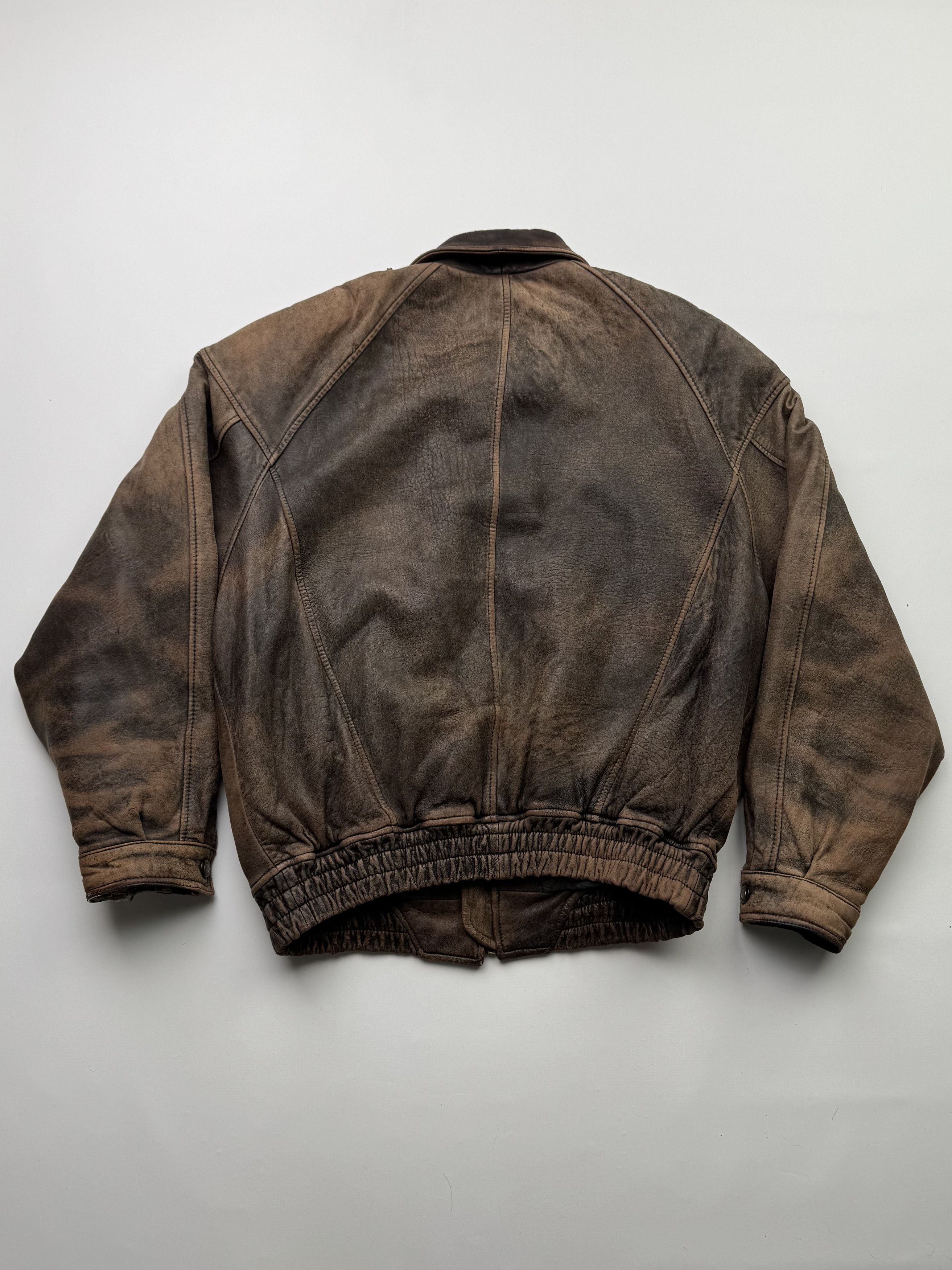 Vintage Vintage Thrashed Faded Leather Bomber Jacket B566(V10)E2 Size US XL / EU 56 / 4 - 17 Thumbnail