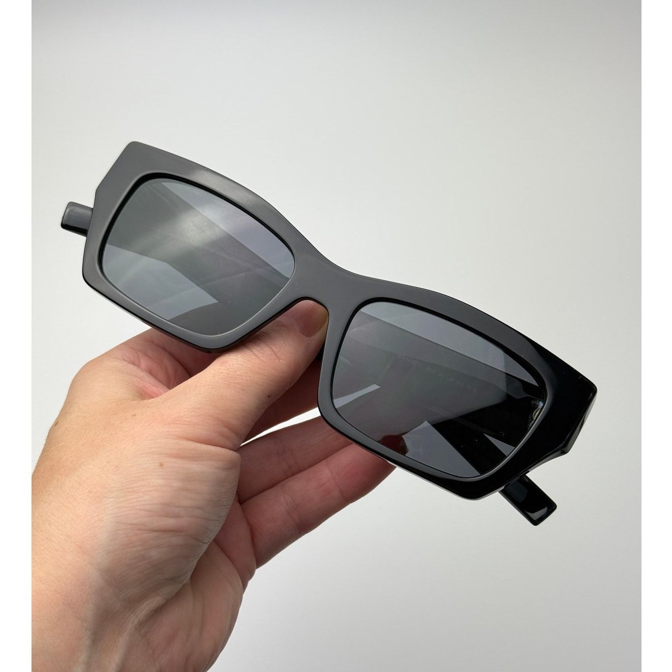 Givenchy Givenchy Sunglasses GV40077I 01A Shiny Black and Studs/Grey Size ONE SIZE - 7 Thumbnail