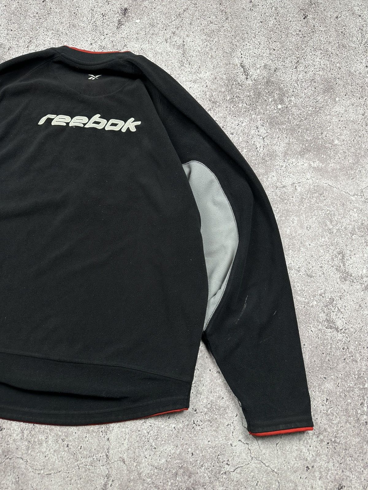 Reebok Vintage Reebok Liverpool 2000 Sweatshirt Fleece Y2K Blockore Size US L / EU 52-54 / 3 - 9 Thumbnail