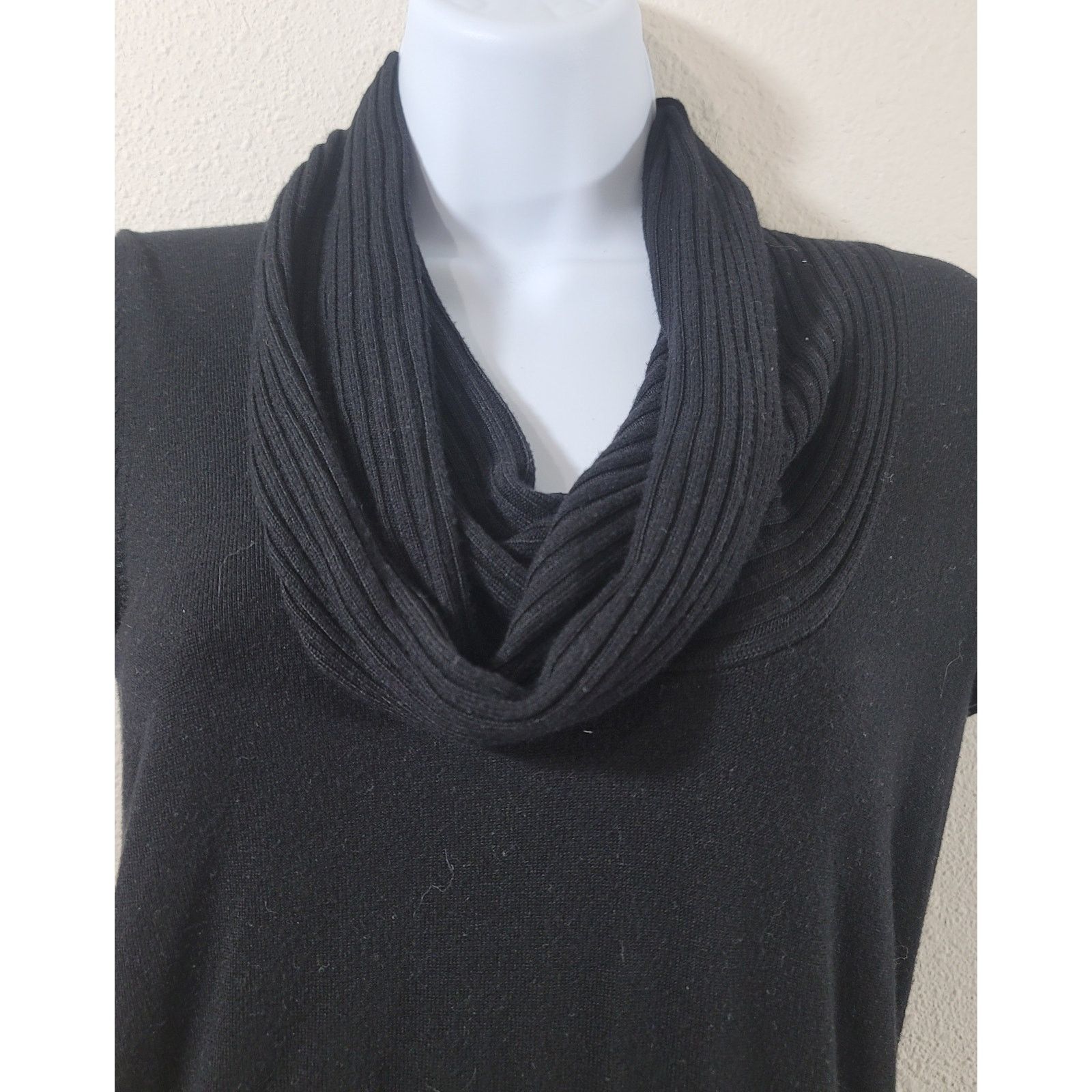 Other Express Design Studio Black Cowl Neck Capped Sleeves Top S Size S / US 4 / IT 40 - 5 Thumbnail