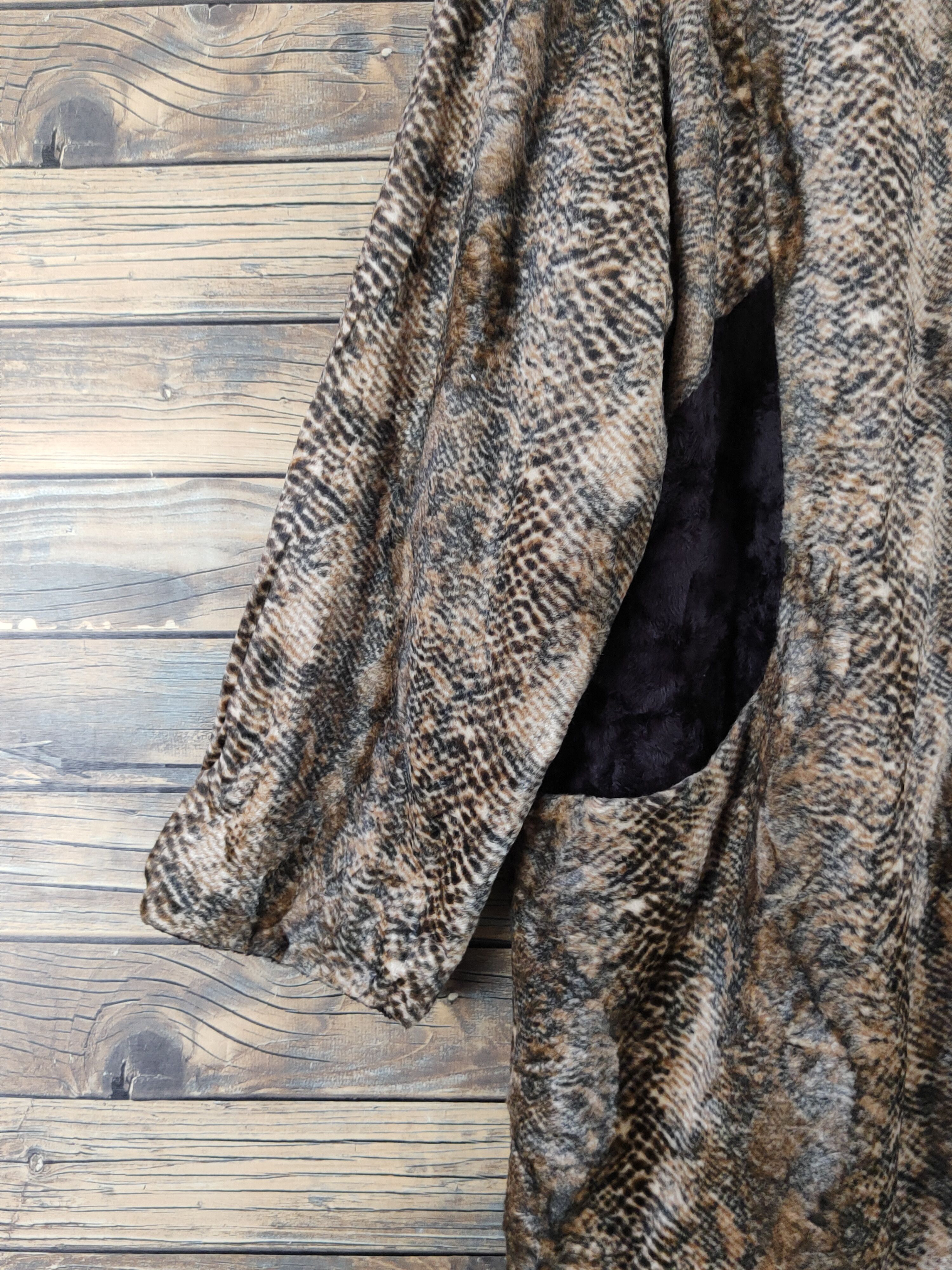 Japanese Brand × Vintage Avant Garde Fashion by Monac Dark Brown Fur Faux Cardigan Size L / US 10 / IT 46 - 4 Thumbnail