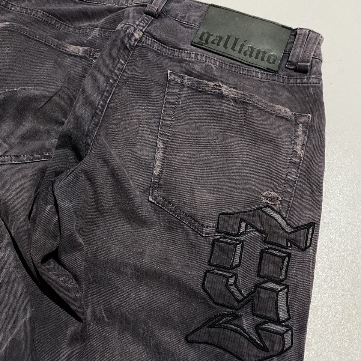 John Galliano ARCHIVE GALLIANO EMBROIDERED G PANTS Size US 31 - 2 Thumbnail