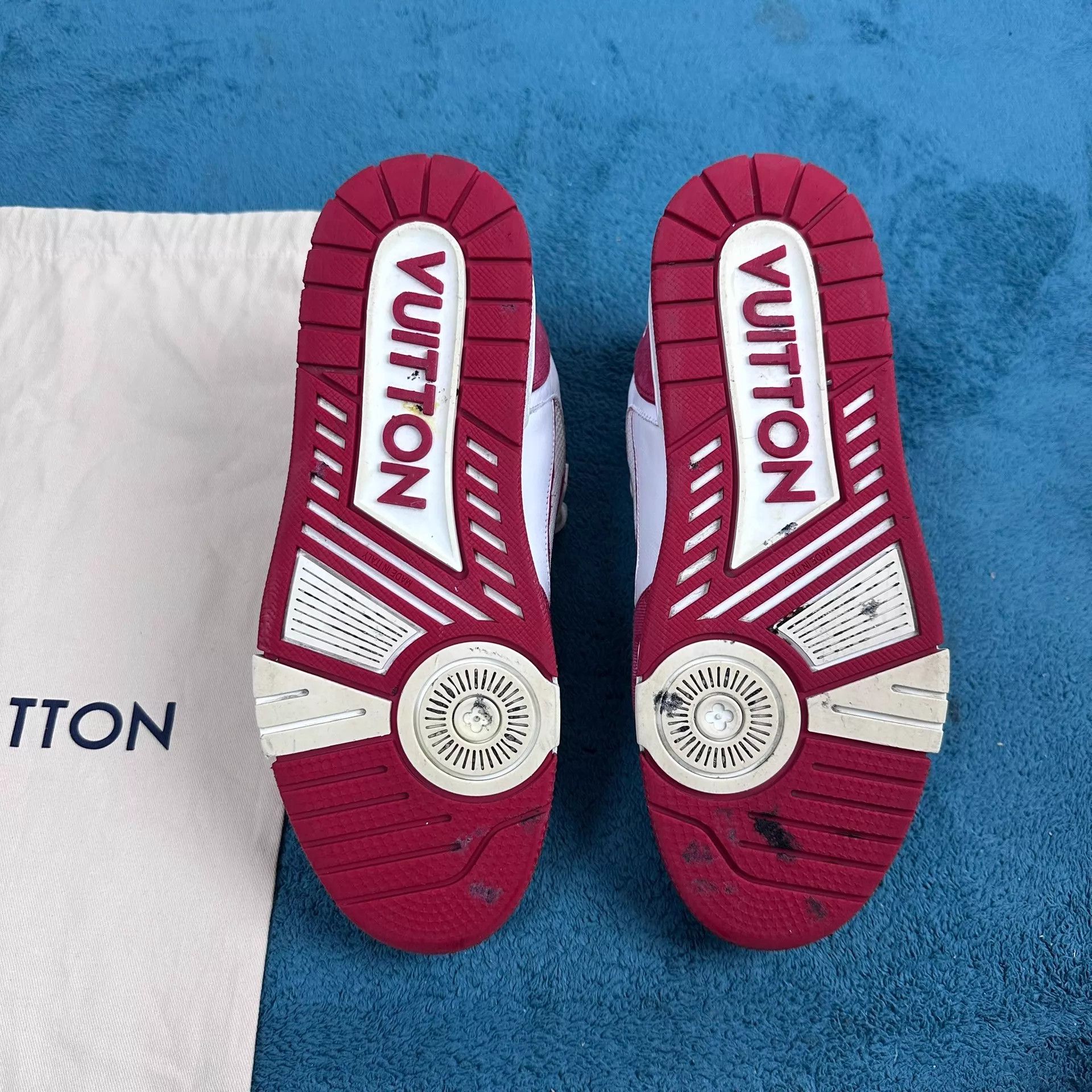 Louis Vuitton LV Trainer Velcro Low-Top Sneaker White/Red 5.5/39.5 Size US 6.5 / EU 39-40 - 5 Thumbnail
