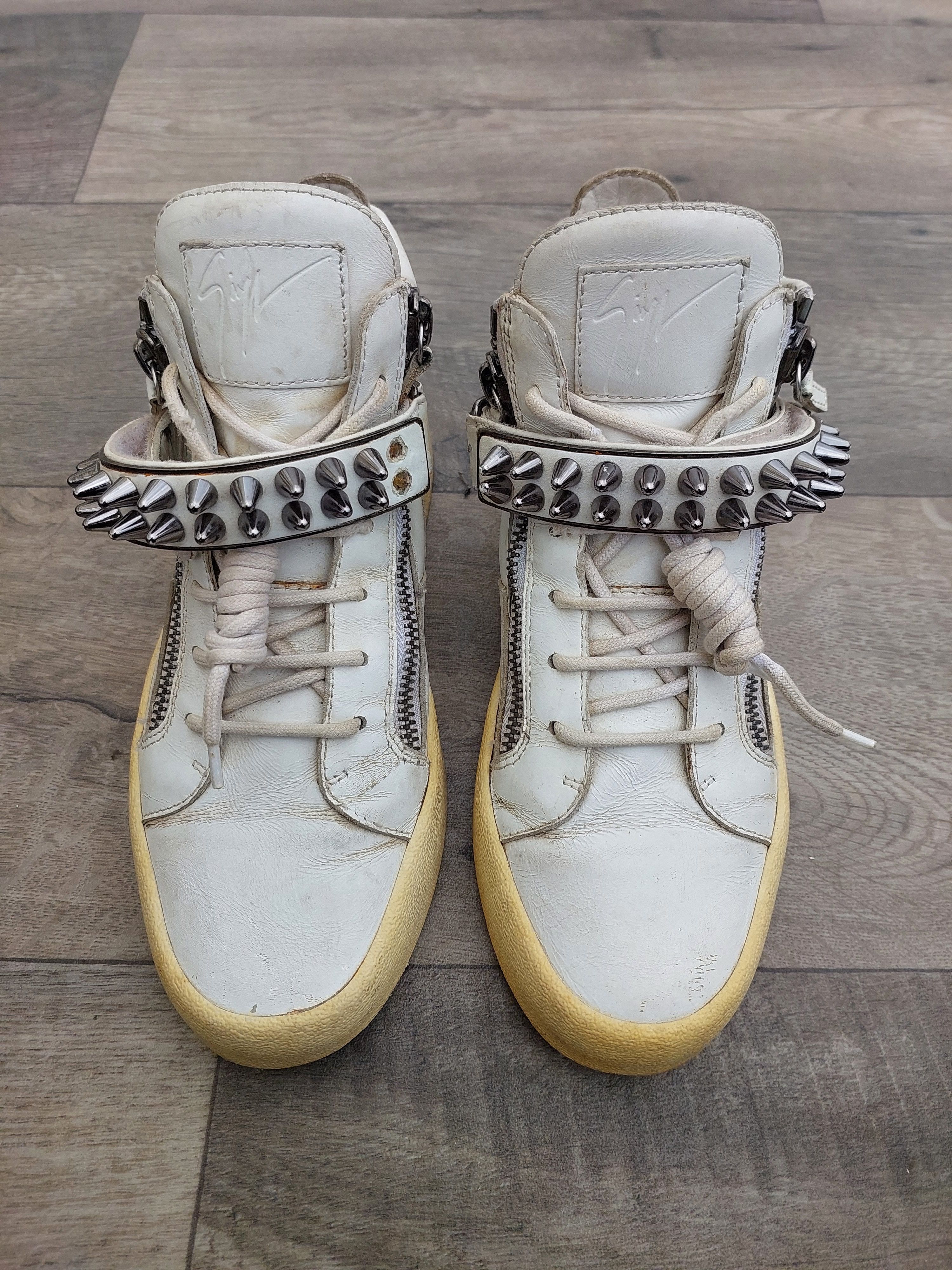 Giuseppe Zanotti Giuseppe Zanotti White All Strap Studded High Top Size US 7 / EU 40 - 14 Thumbnail