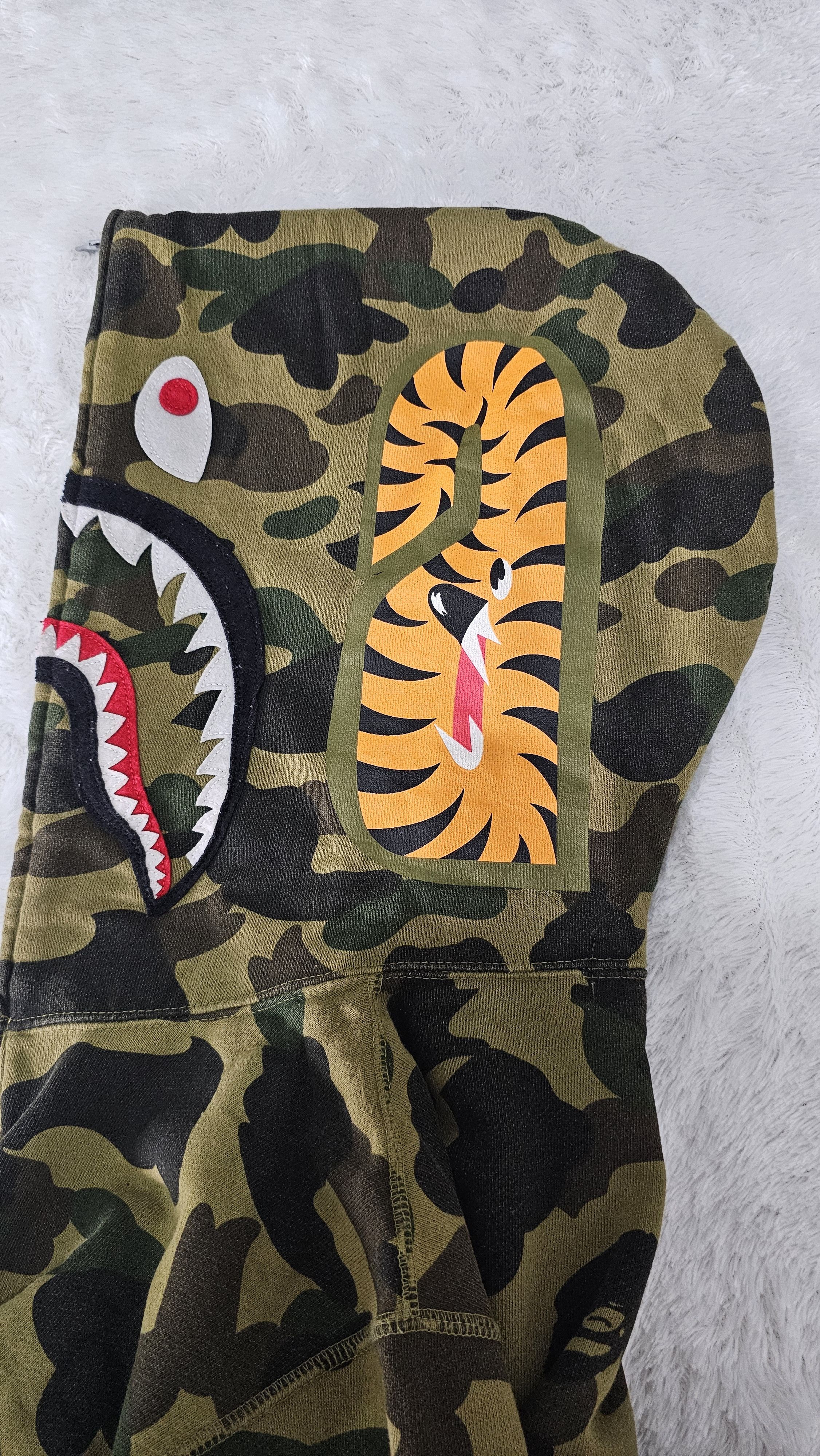 Bape 1st Camo Shark Half Zip Hoodie Size US M / EU 48-50 / 2 - 6 Thumbnail