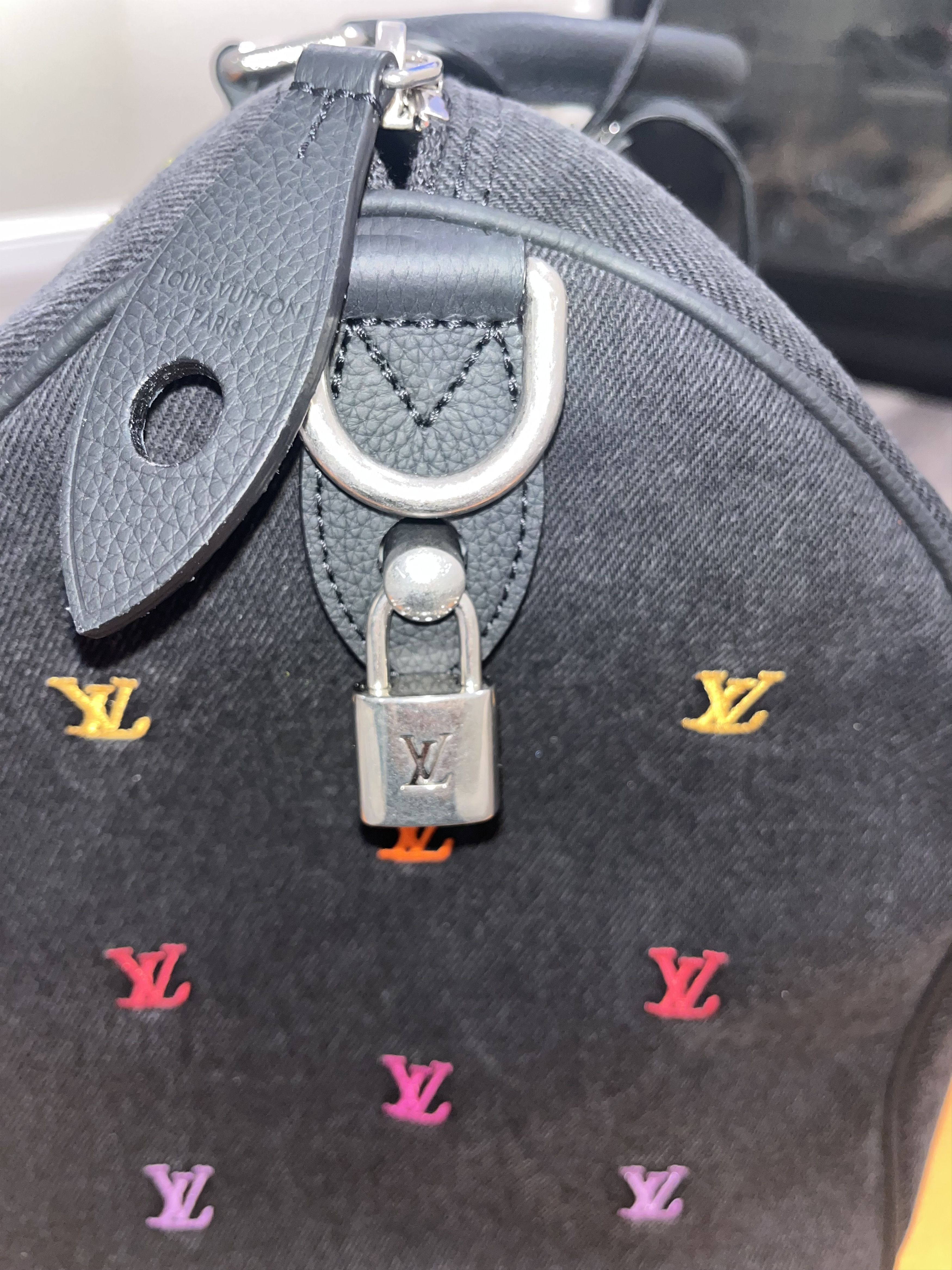 Louis Vuitton × Pharrell Speedy 40 Bandoulière Size ONE SIZE - 15 Thumbnail