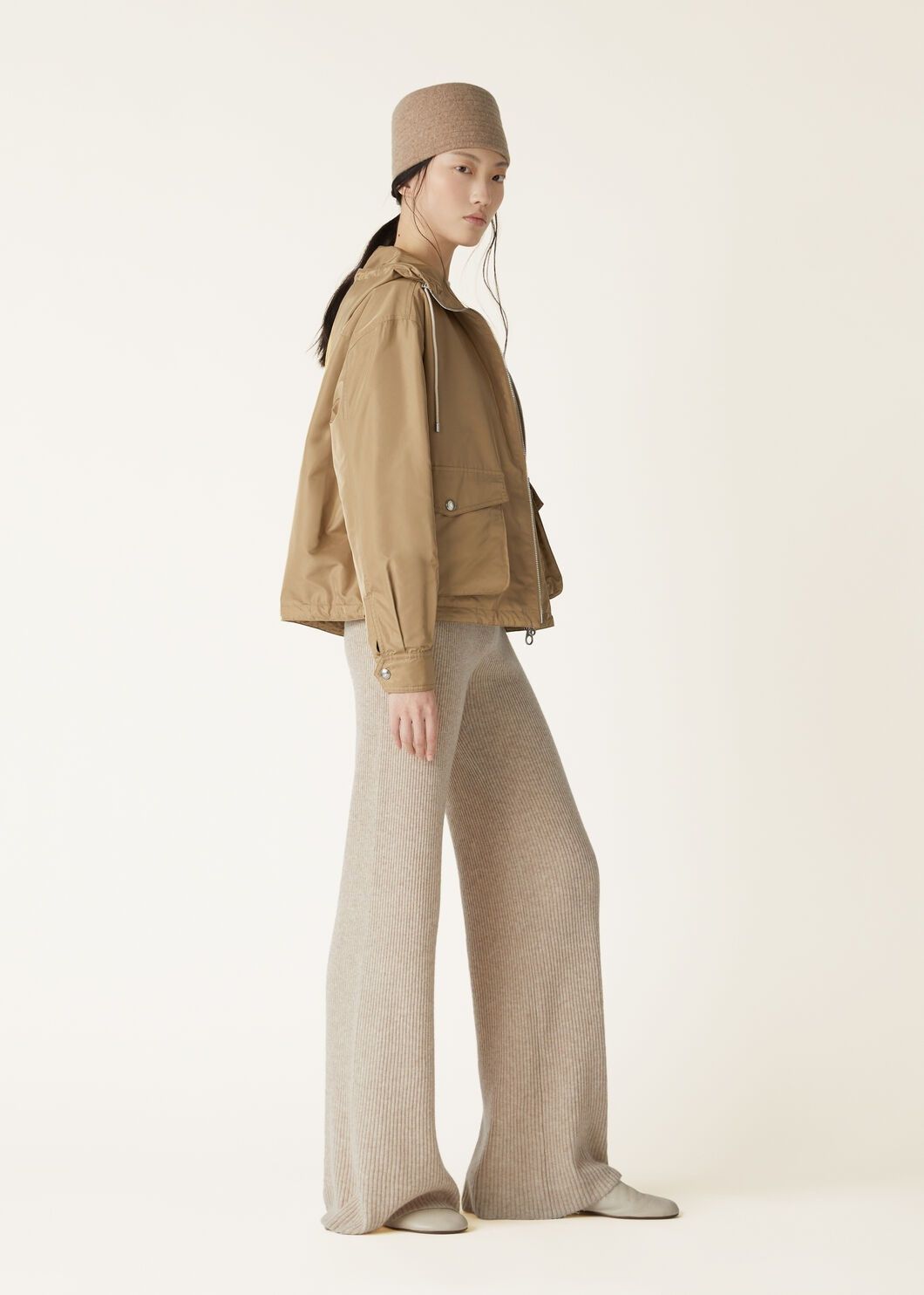 Loro Piana o1srvl11e0825 FAO6128 Brussel Blouson Jacket in Beige Size S / US 4 / IT 40 - 2 Thumbnail