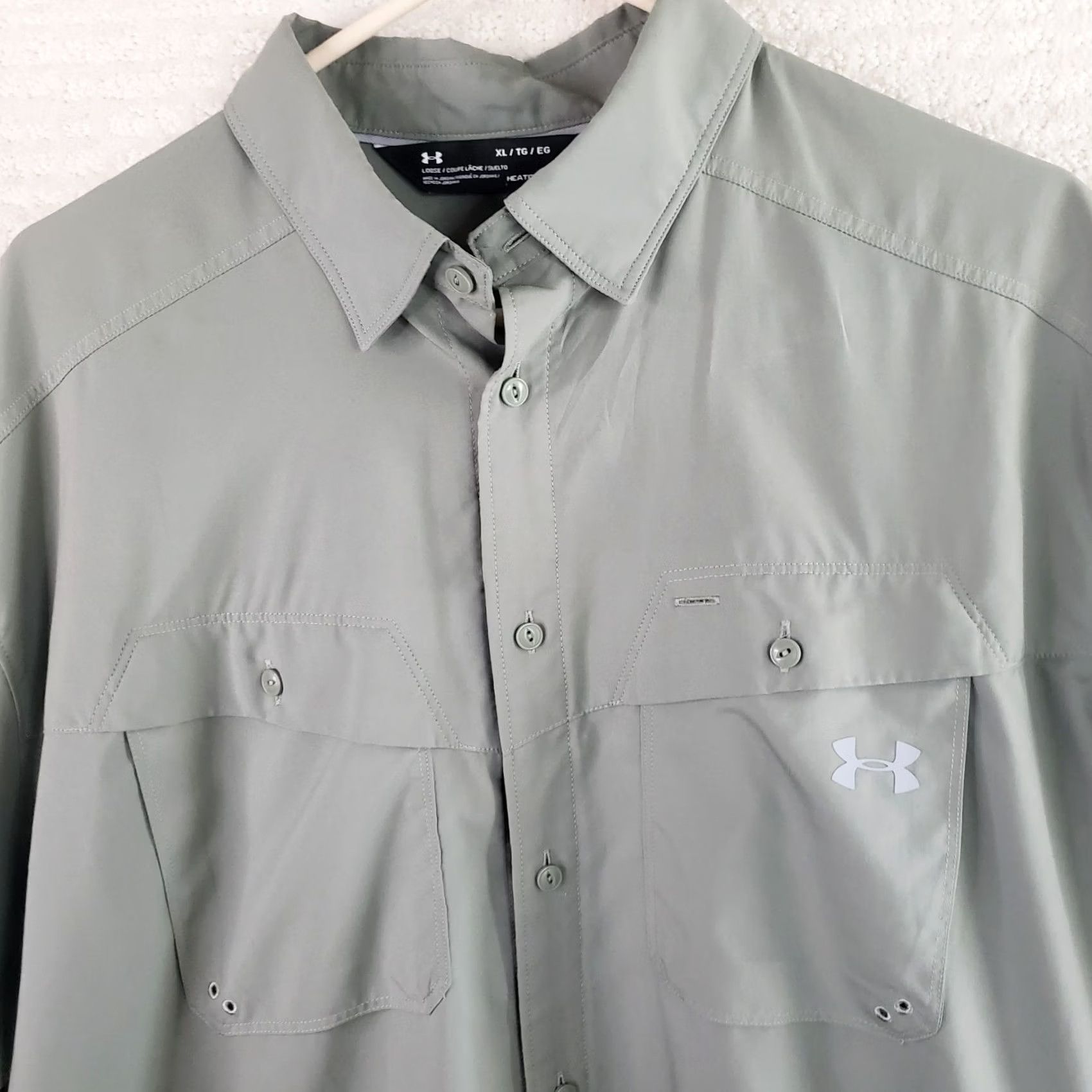 Under Armour Under Armour Shirt XL Greenish Gray Solid Short Sleeve Button Up Outdoor Mens Size US XL / EU 56 / 4 - 3 Thumbnail