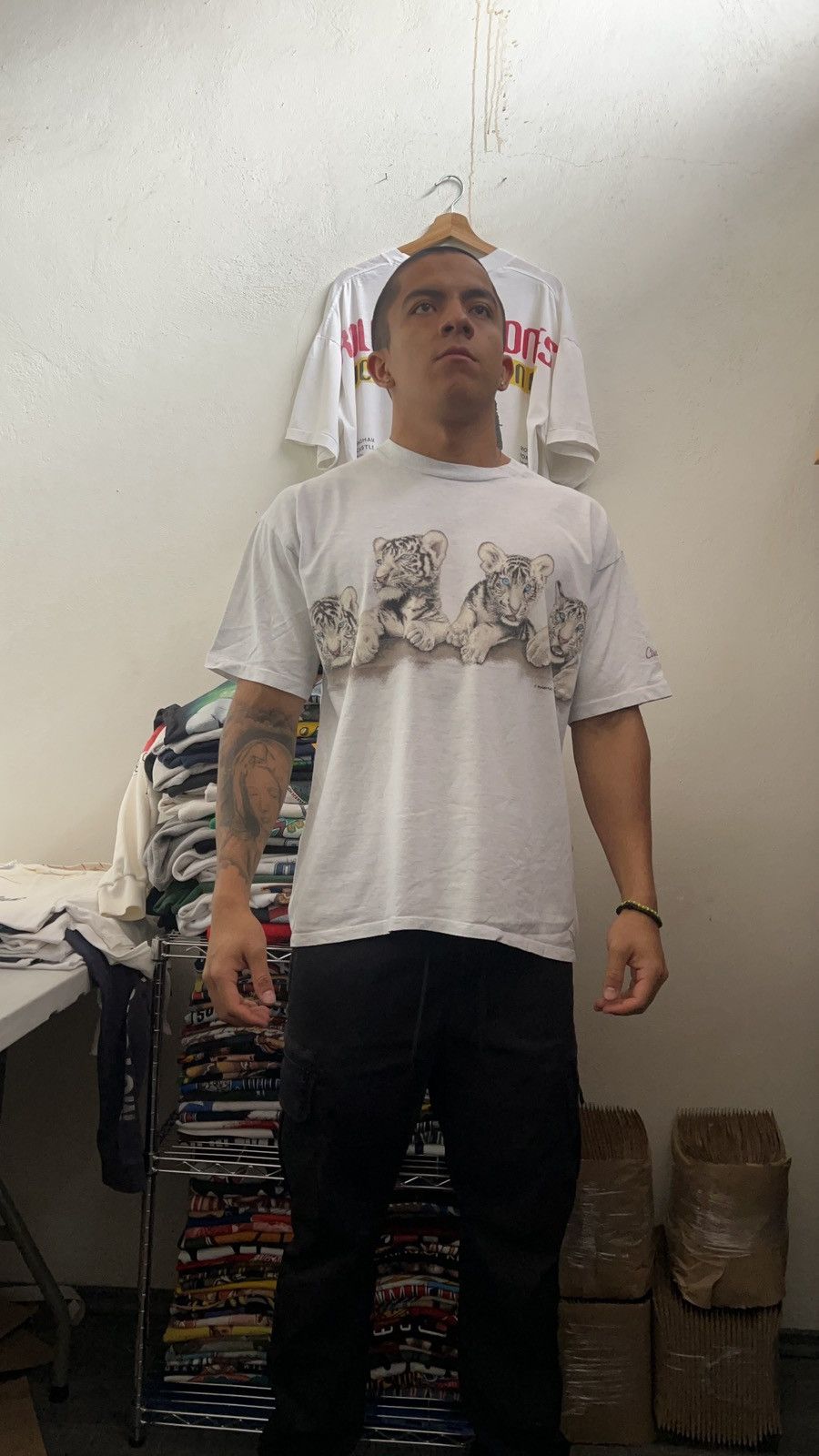 Habitat 1993 White Tigers Single Stitch Cincinnati Animal Nature Tee Size US XL / EU 56 / 4 - 3 Thumbnail