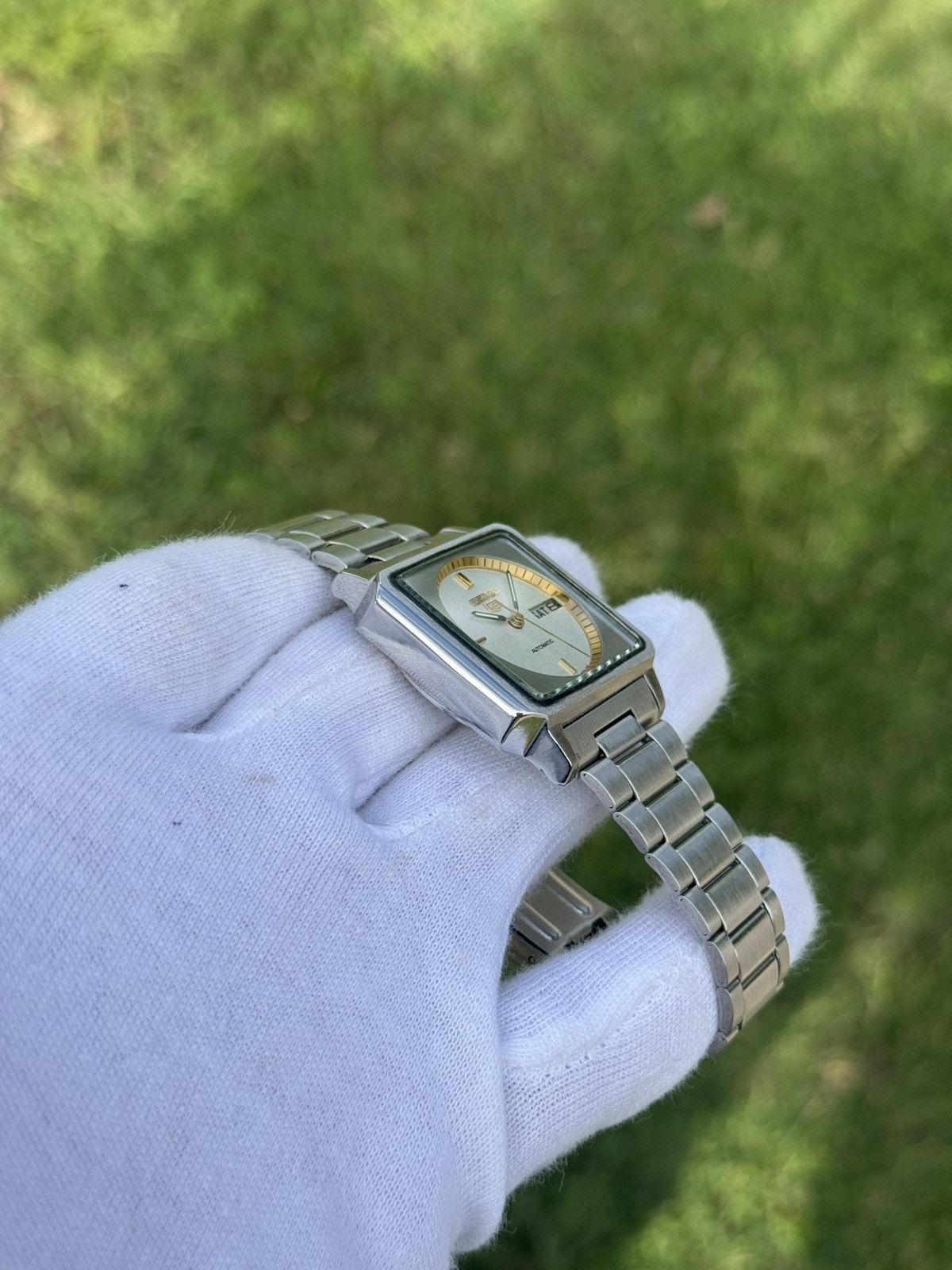 Seiko Vintage Seiko 5 Automatic japan Watch: silver Dial, TV Case Size 36 - 10 Thumbnail