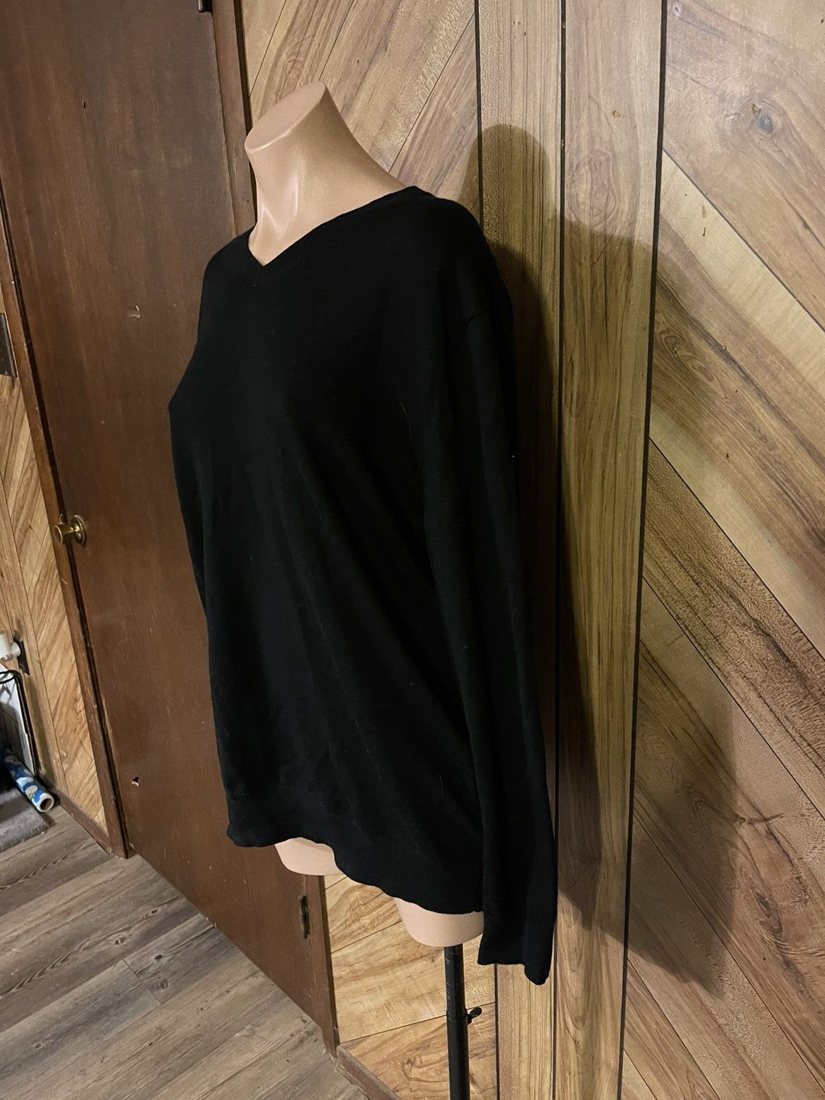 Charles Tyrwhitt Charles Tyrwhitt Men’s Large Merino Wool V-Neck Sweater Size US L / EU 52-54 / 3 - 4 Thumbnail