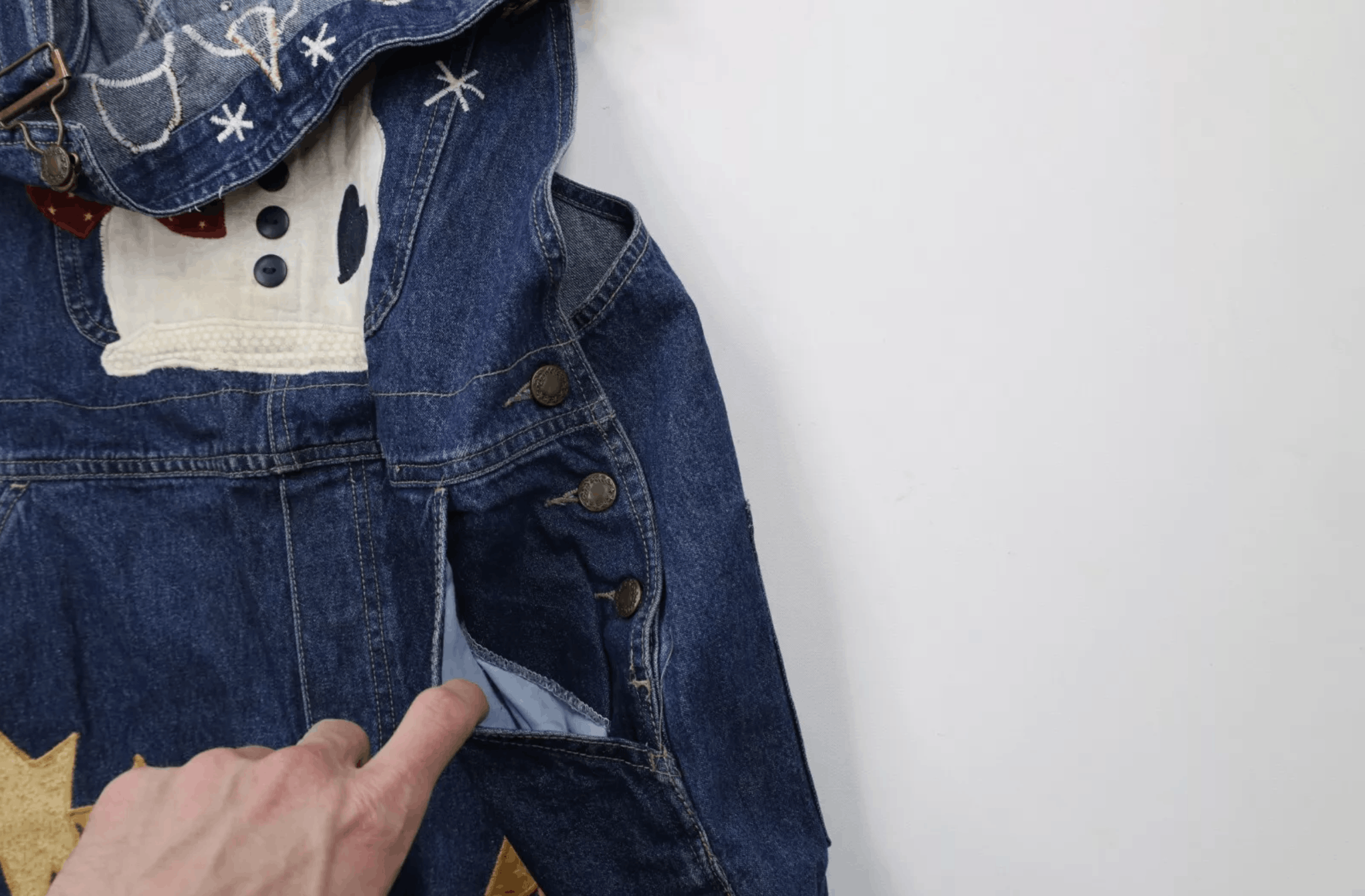 Vintage Vintage 90s Streetwear Distressed Christmas Denim Overalls Size 30" / US 8 / IT 44 - 2 Thumbnail