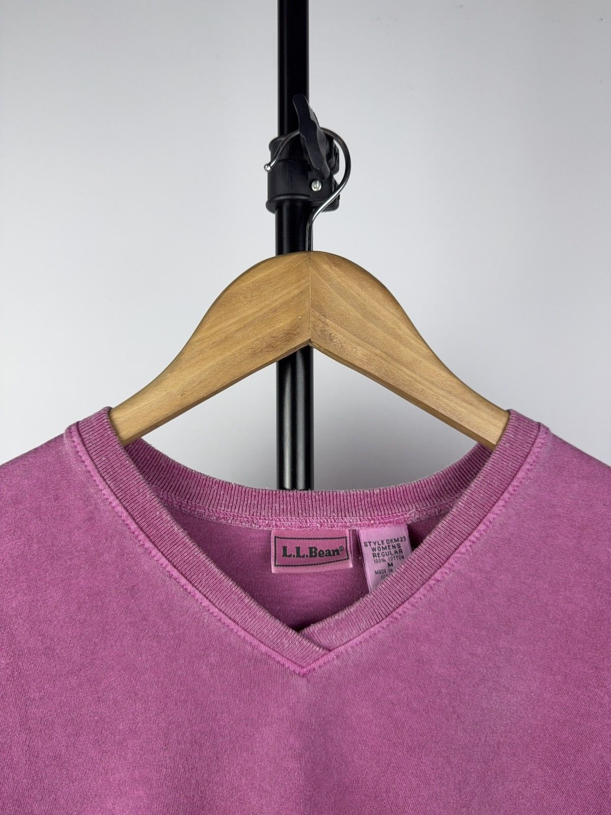 L.L. Bean Vintage L.L. Bean Pink Floral Tee V-Neck 90s USA Made Size M / US 6-8 / IT 42-44 - 3 Thumbnail