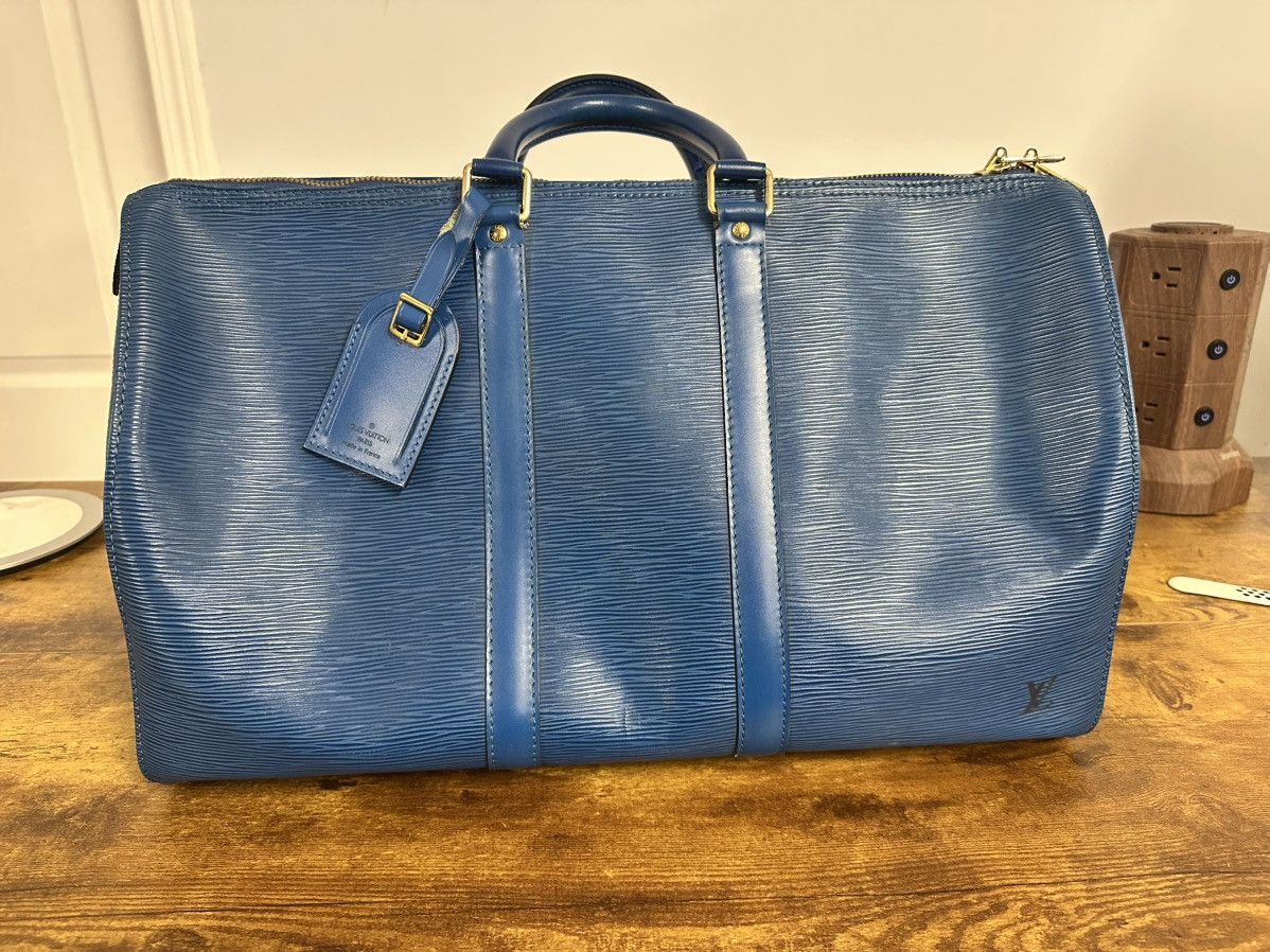 Louis Vuitton Louis vuitton epi 40 Size ONE SIZE - 2 Thumbnail