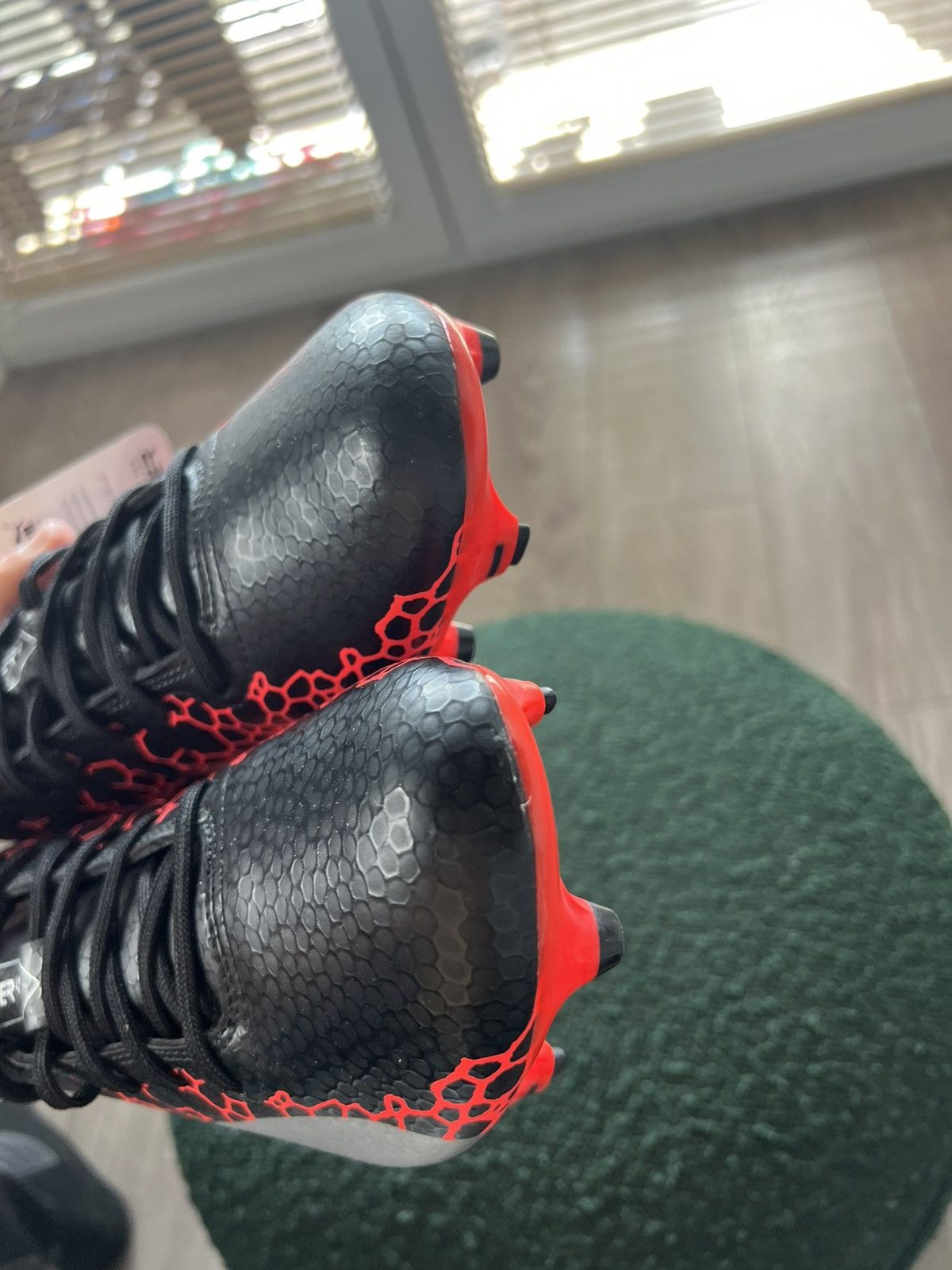 Puma Puma EvoPower 4 X Oliver Giroud Black/Red New Football Boots Size US 10.5 / EU 43-44 - 19 Thumbnail