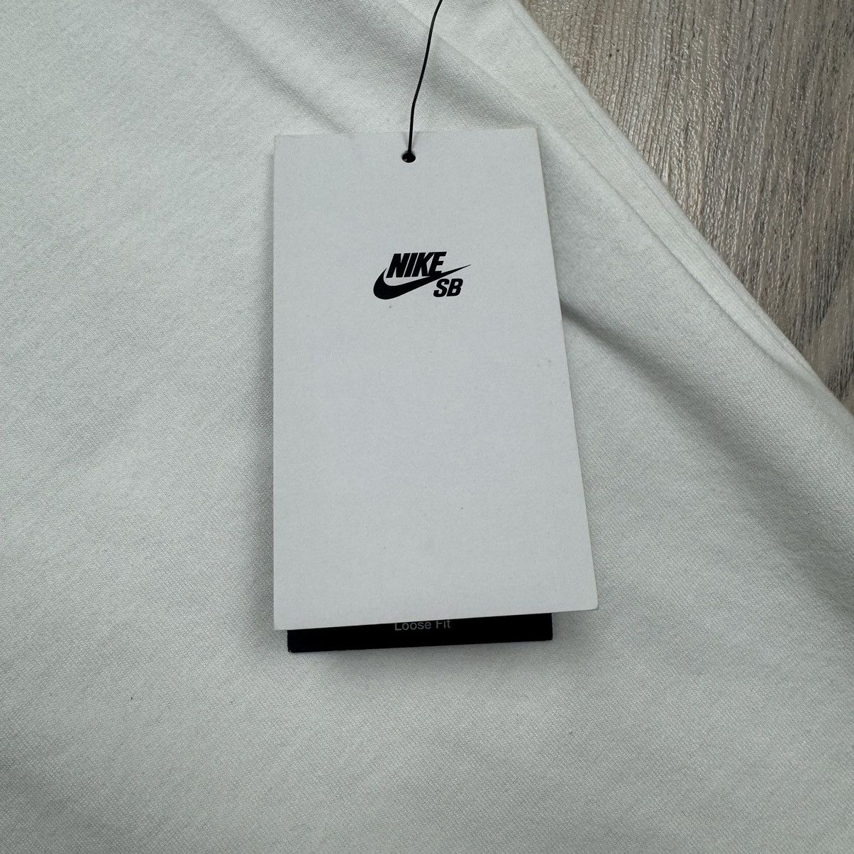 Nike Crazy Nike SB White Loose Fit Skater Tee Size US M / EU 48-50 / 2 - 7 Thumbnail