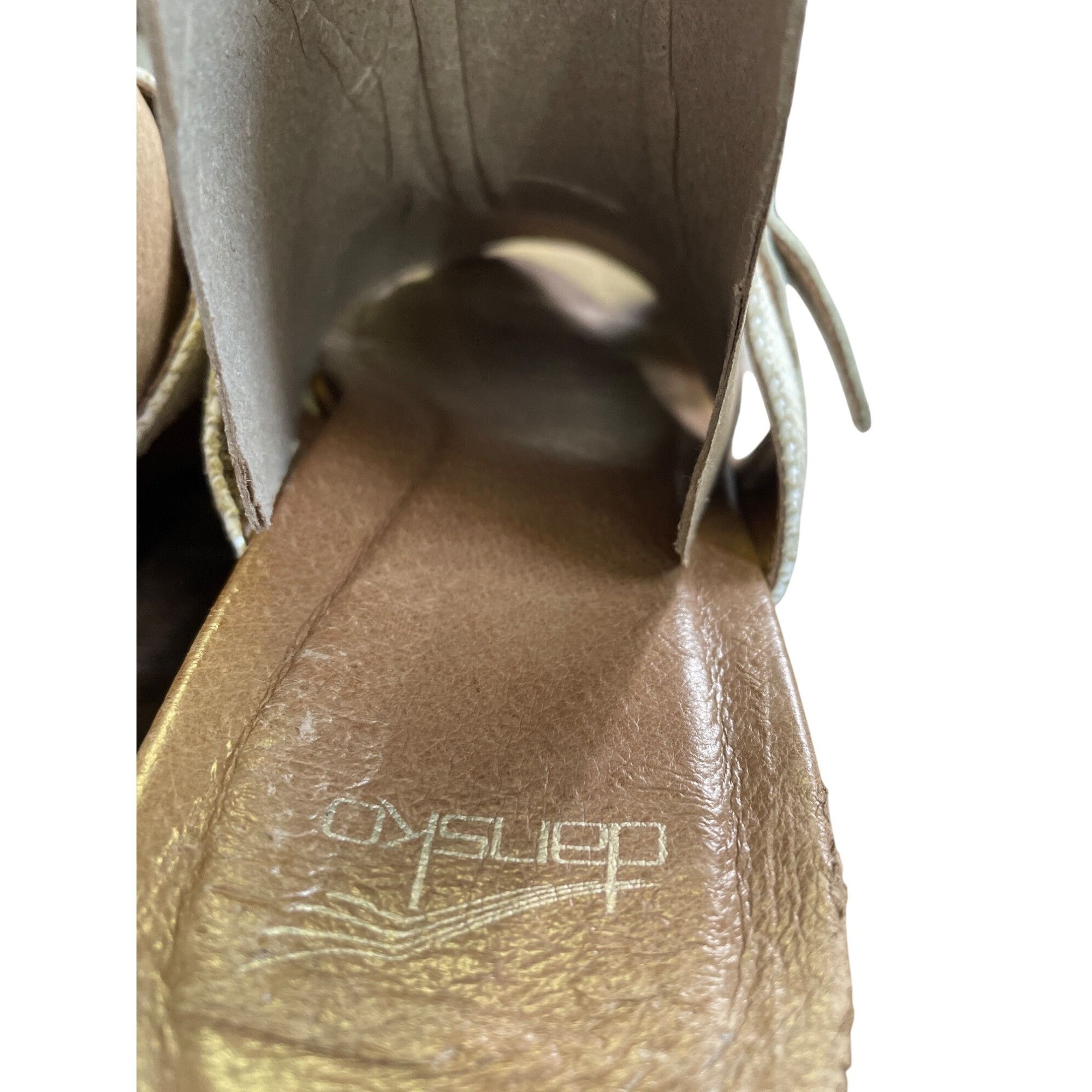 Dansko Dansko Womens White Leather Wedge Heel Sandals Size 8.5/40 S Size US 8.5 / IT 38.5 - 9 Thumbnail