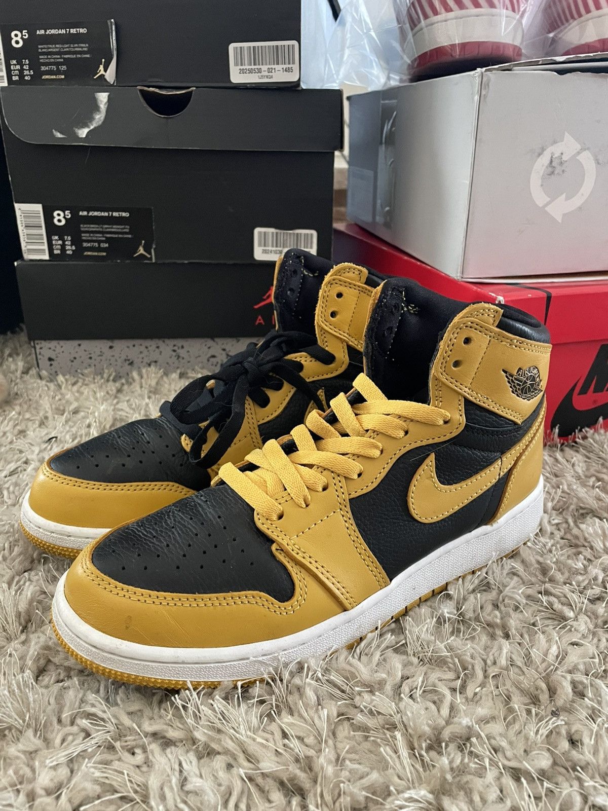 Jordan Brand Jordan 1 pollen GS Size US 7 / EU 40 - 1 Thumbnail