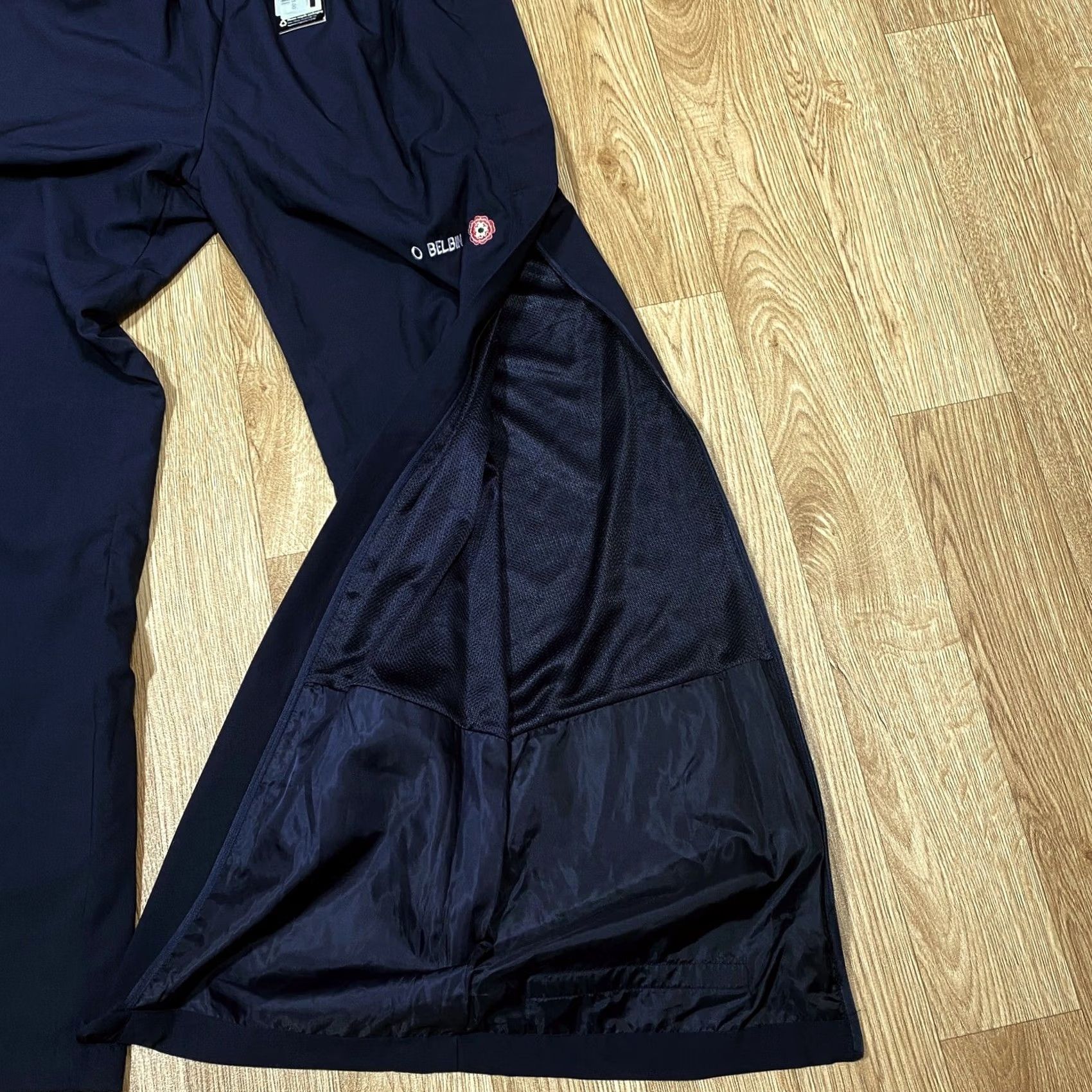 Vintage VINTAGE? No — Akoa Tudor Hall Track Pants Mens Large Navy Blue New With Tags Leg Zip Track Pants Mens Large Navy Blue Size US 33 - 5 Thumbnail